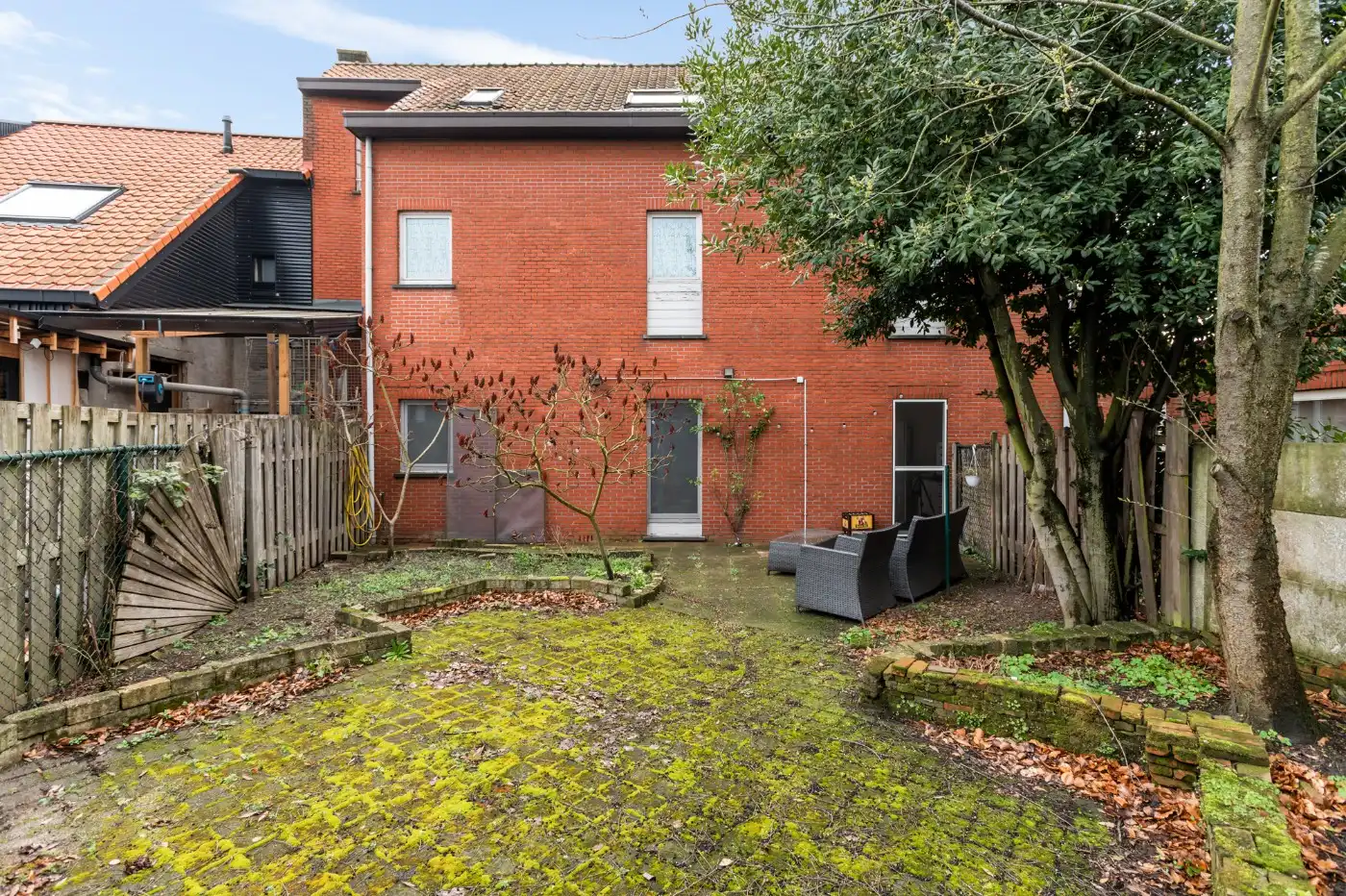 Groot, instapklaar app. met 1 à 2 slpk. en tuin in het centrum van Putte foto 17