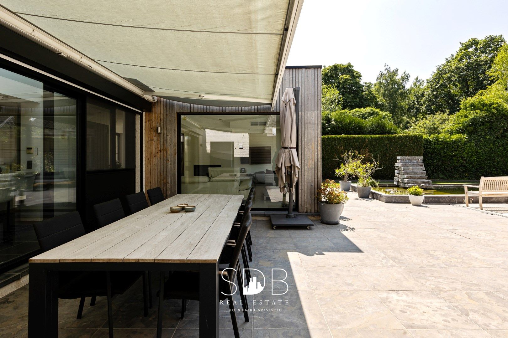 Prachtige hedendaagse villa met gezinstuin en zwembad op 1.387m² foto 23