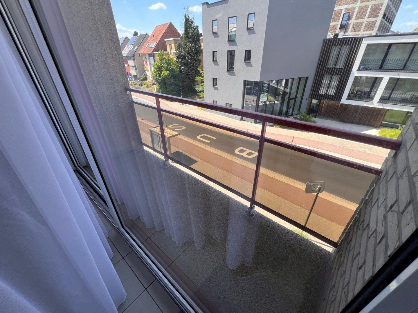 Centraal gelegen appartement met 2 slaapkamers foto 11