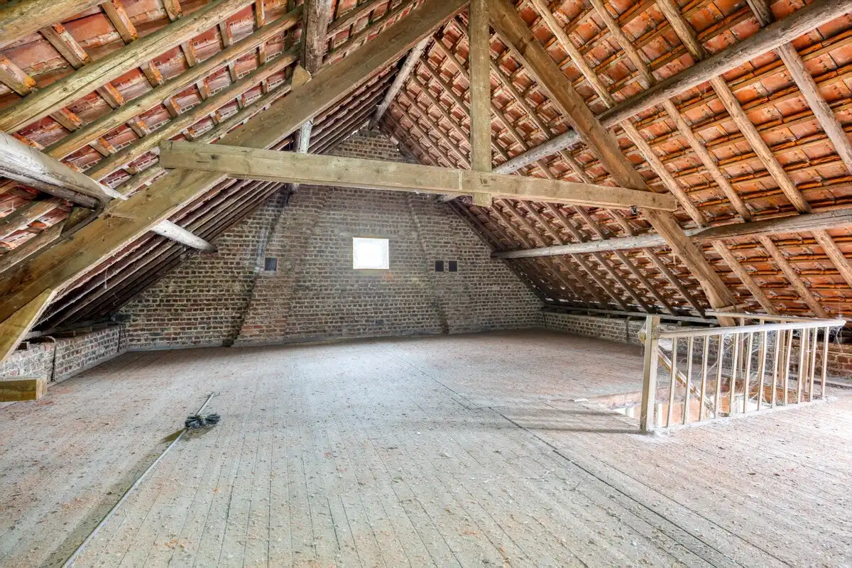 Ruime woning met veel potentieel op perceel van bijna 18 are foto 10