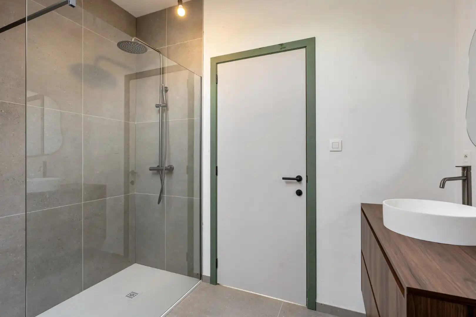 Exclusieve woning in volledig heropgebouwde hoeve op een perceel van 4a33ca!  foto 28