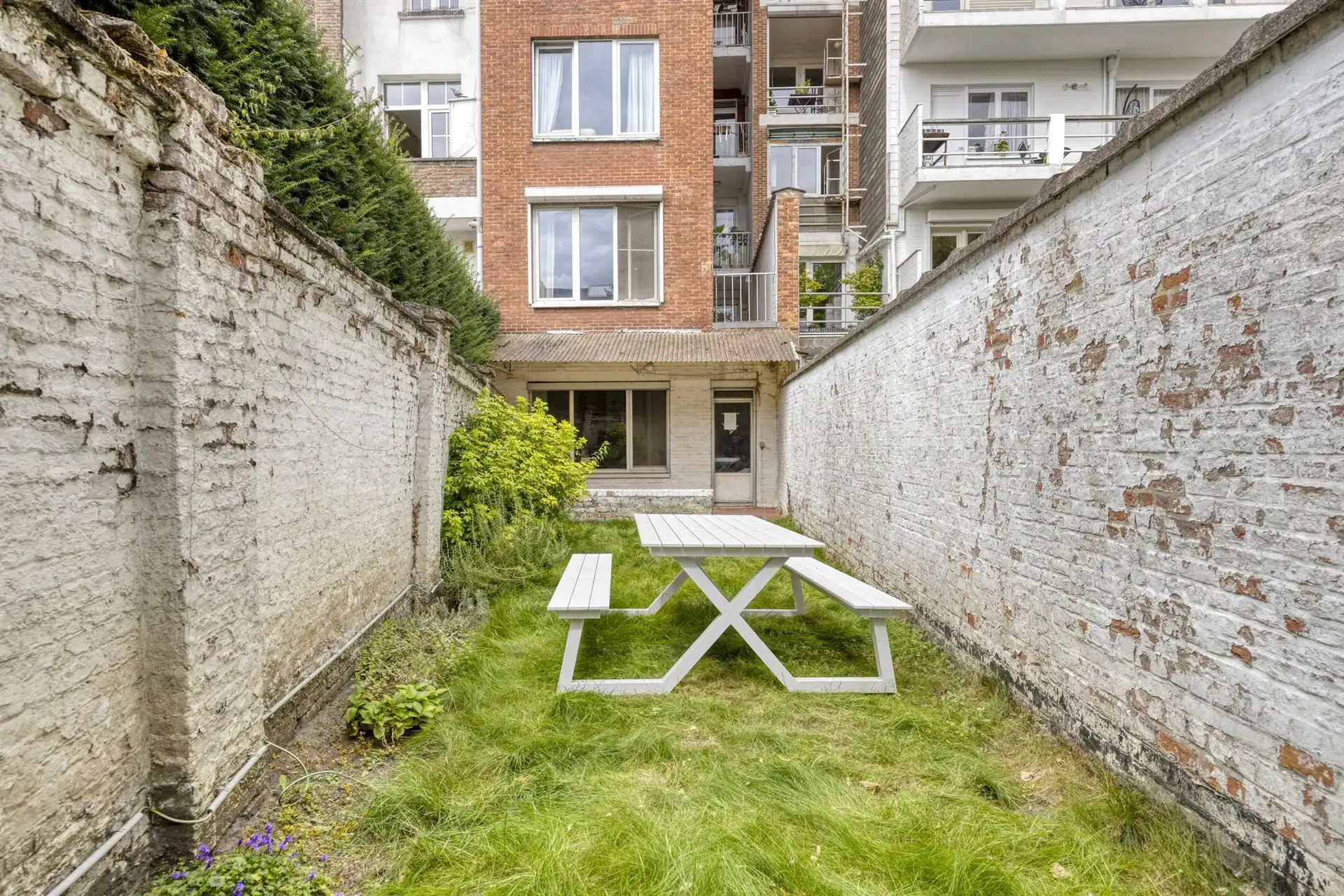 Appartement te koop met 2 slaapkamers en terras in Berchem!  foto 20