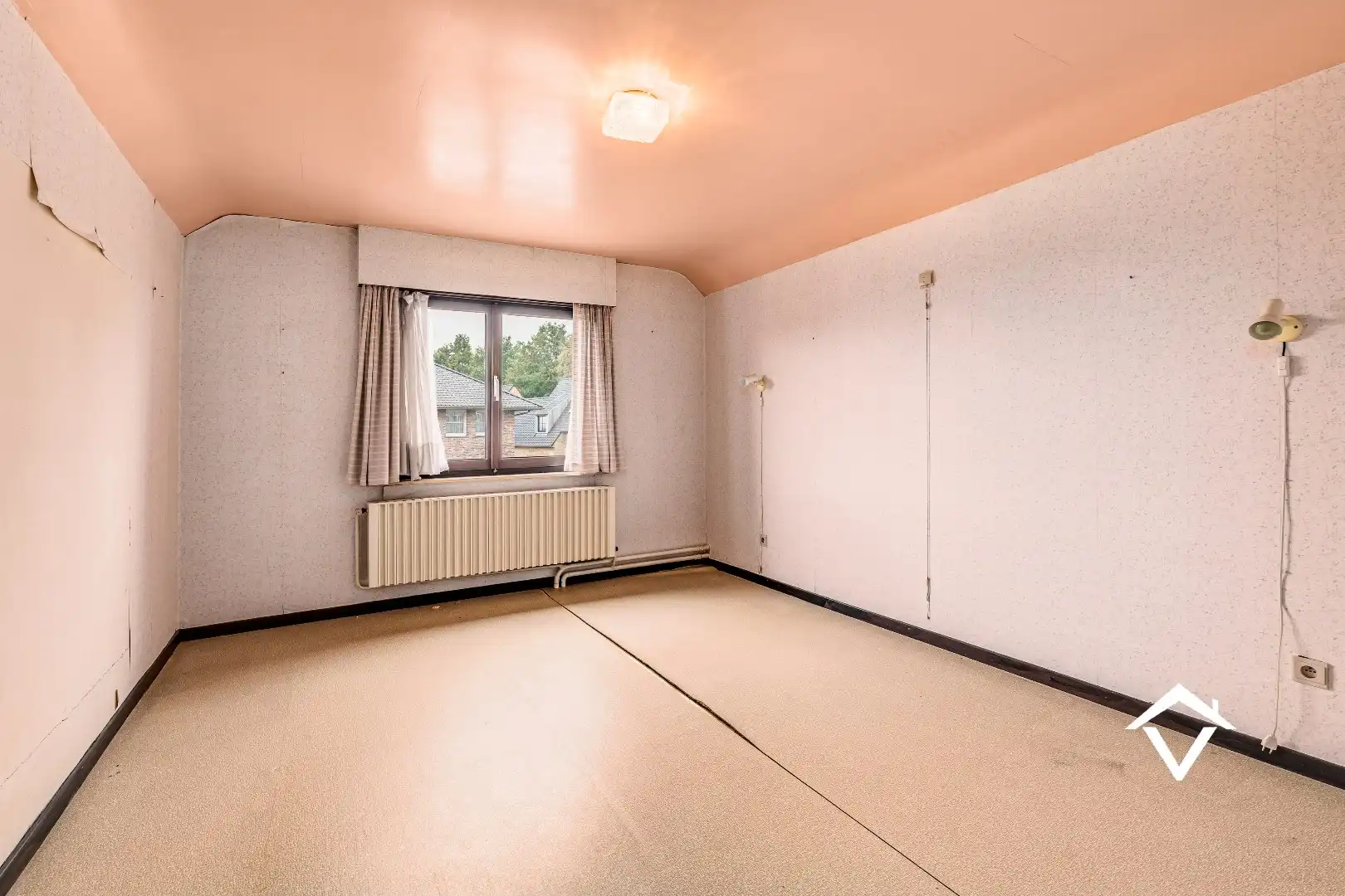 Alleenstaande woning met zuidgerichte tuin, garage en 4 slaapkamers te Ichtegem foto 16
