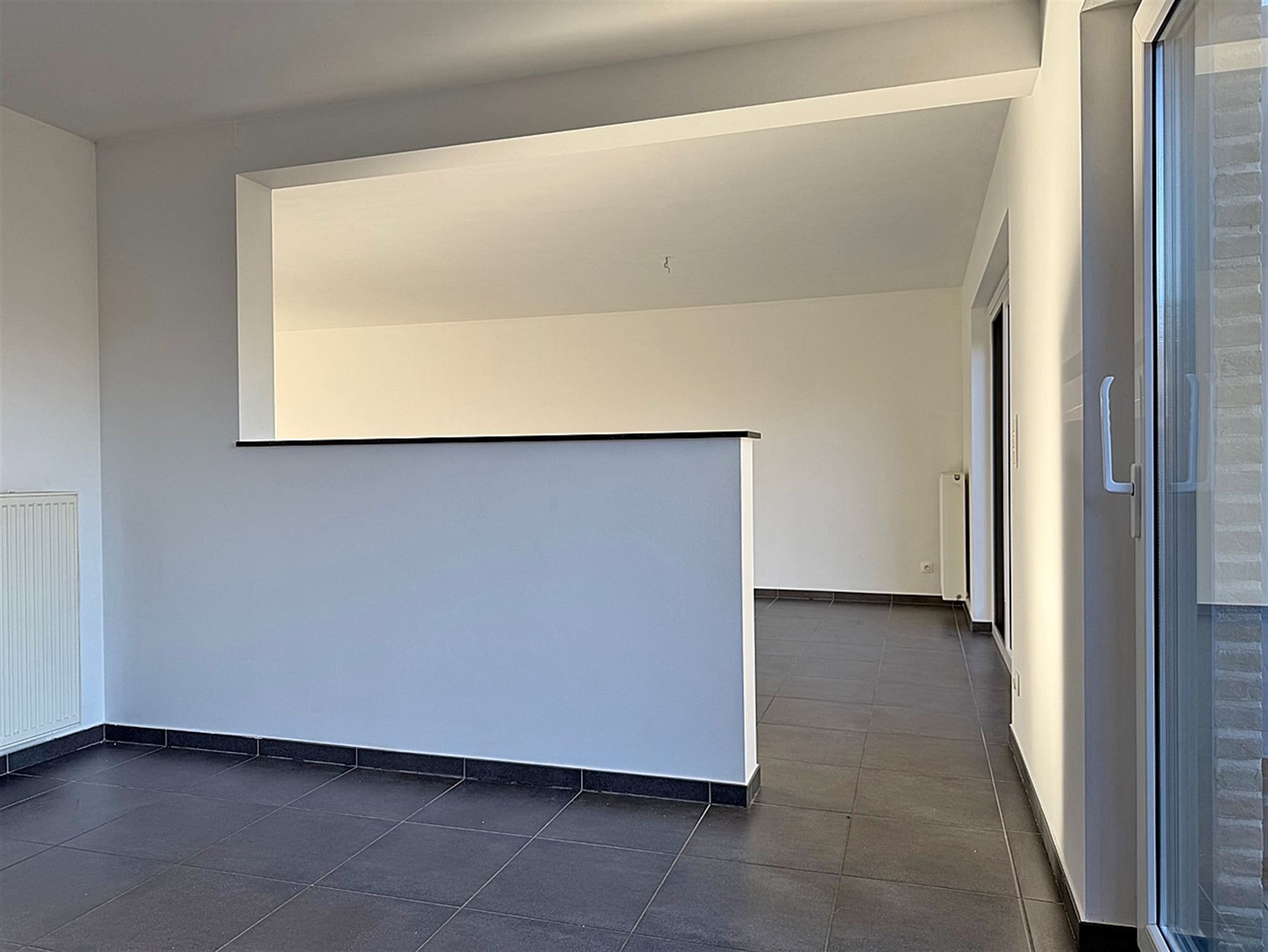 Instapklare HALFOPEN BEBOUWING met 3 slaapkamers, garage & tuin/terras  foto 7