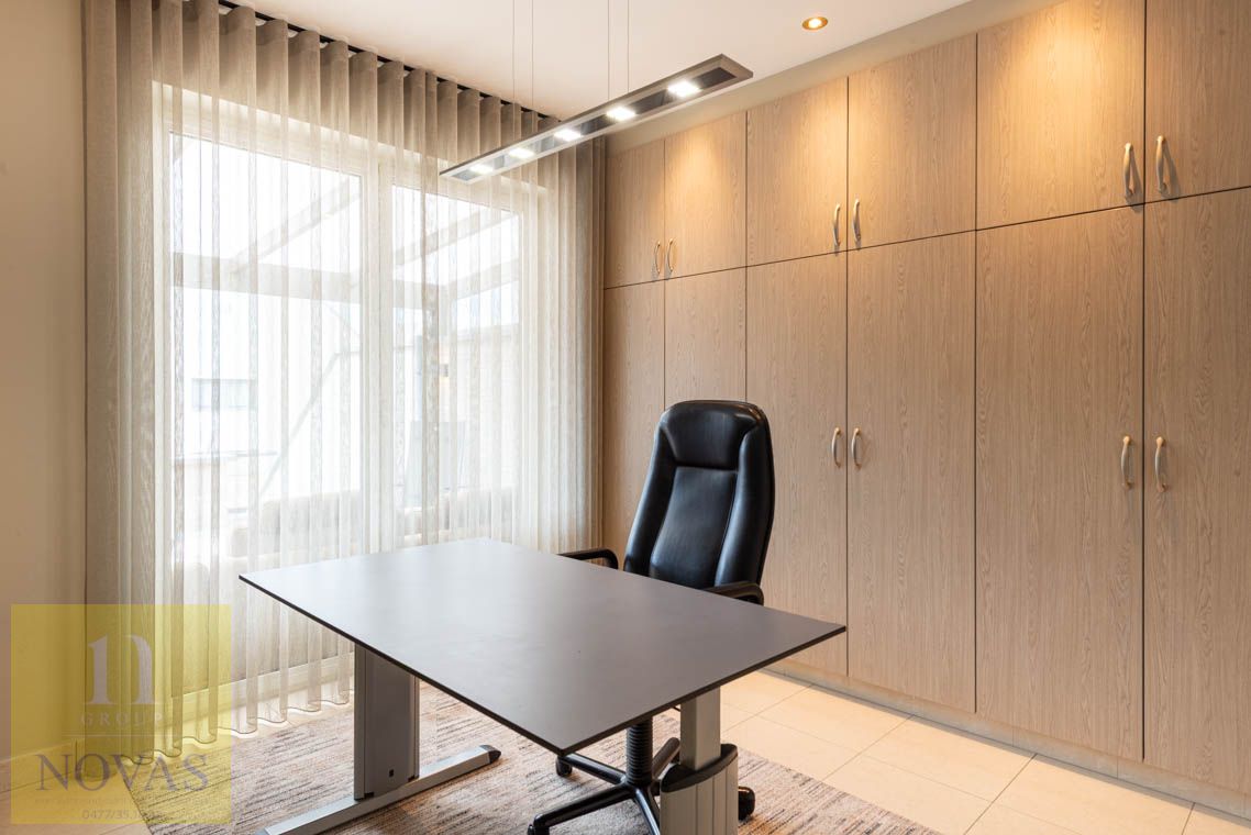 Midden centrum, 210m², zonnepanelen, 3 slaapkamers foto 9