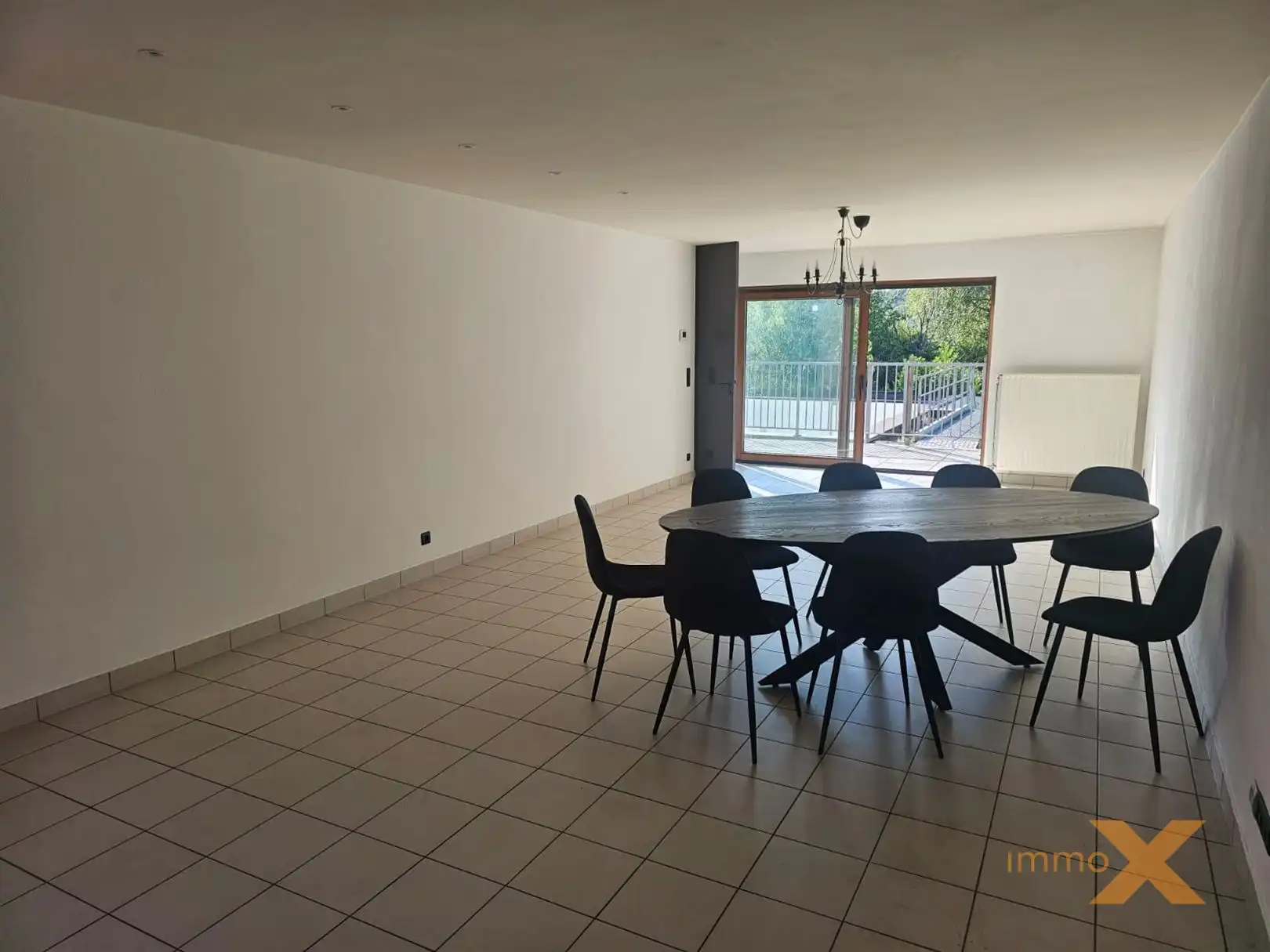 GROOT DUPLEXAPPARTEMENT MET RUIM TERRAS EN GARAGE foto 4