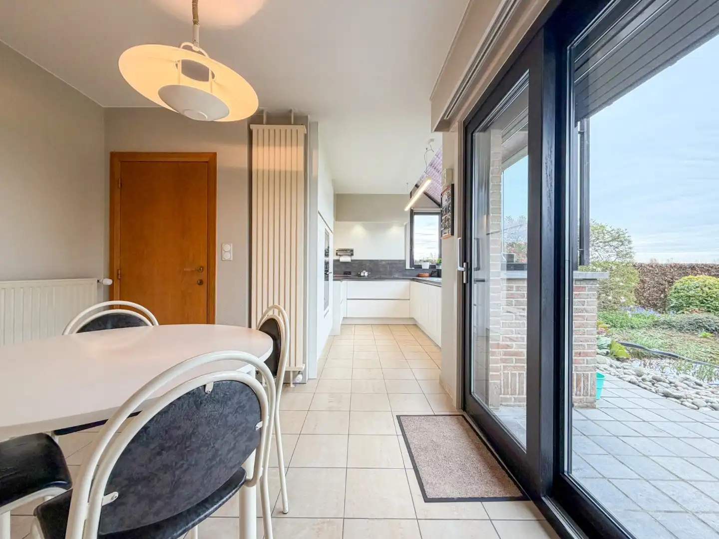 Villa op groot perceel met open zicht: 4 slaapkamers, 2 badkamers, grote tuin, topper te Torhout! foto 16