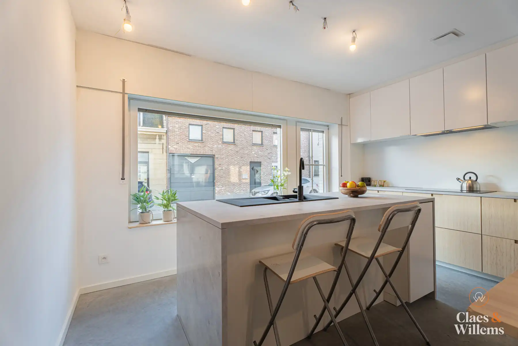 Ruime halfopen bebouwing met 3 slaapkamers en 2 badkamers foto 8