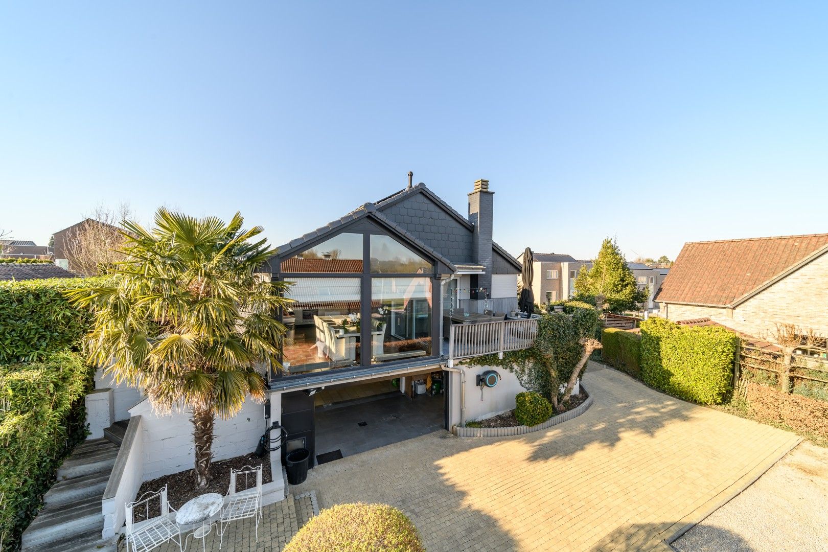 Kwalitatieve afgewerkte villa te Geraardsbergen foto 2