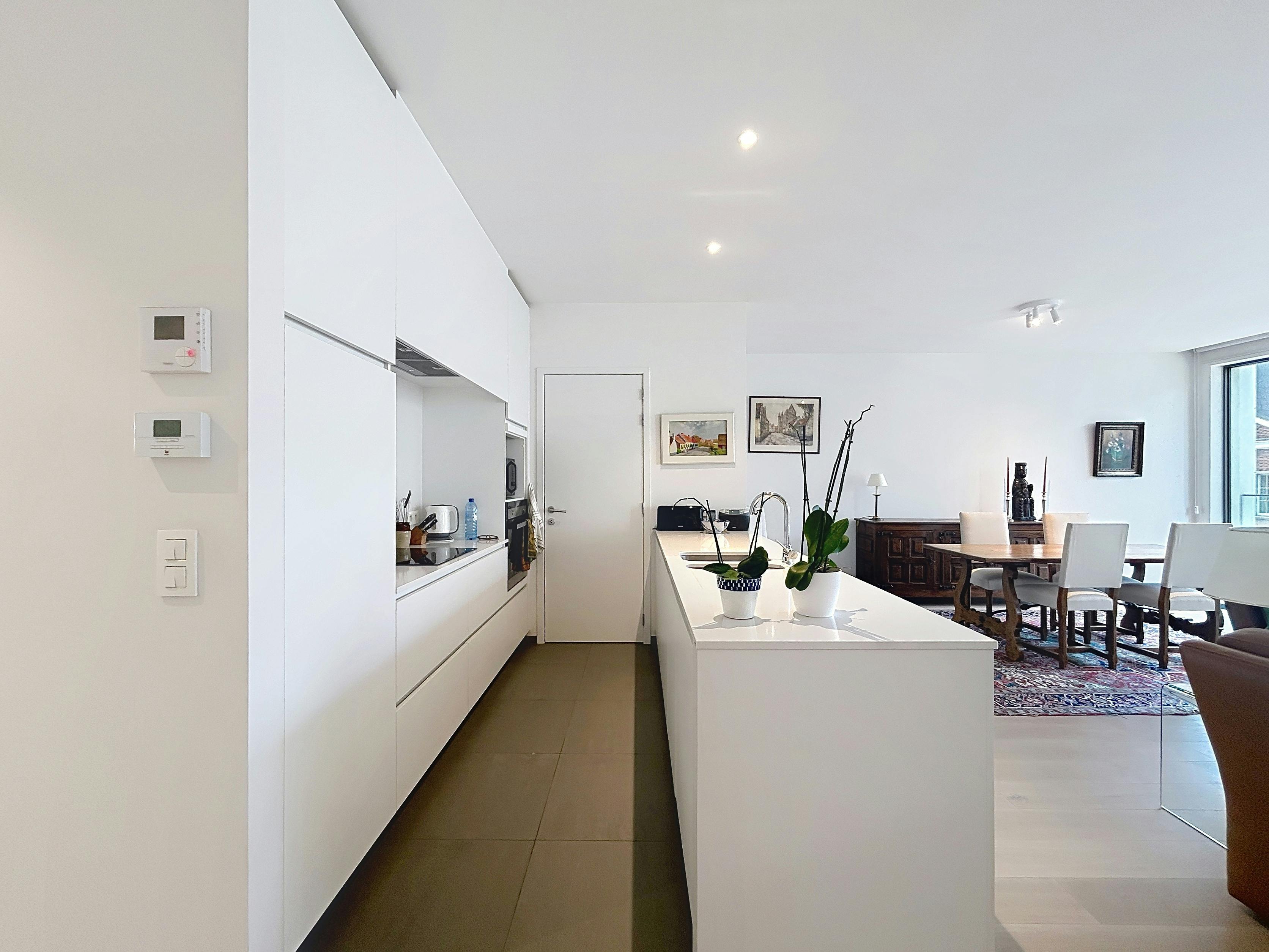 Nieuwbouwappartement te huur in hartje Kortrijk foto 8