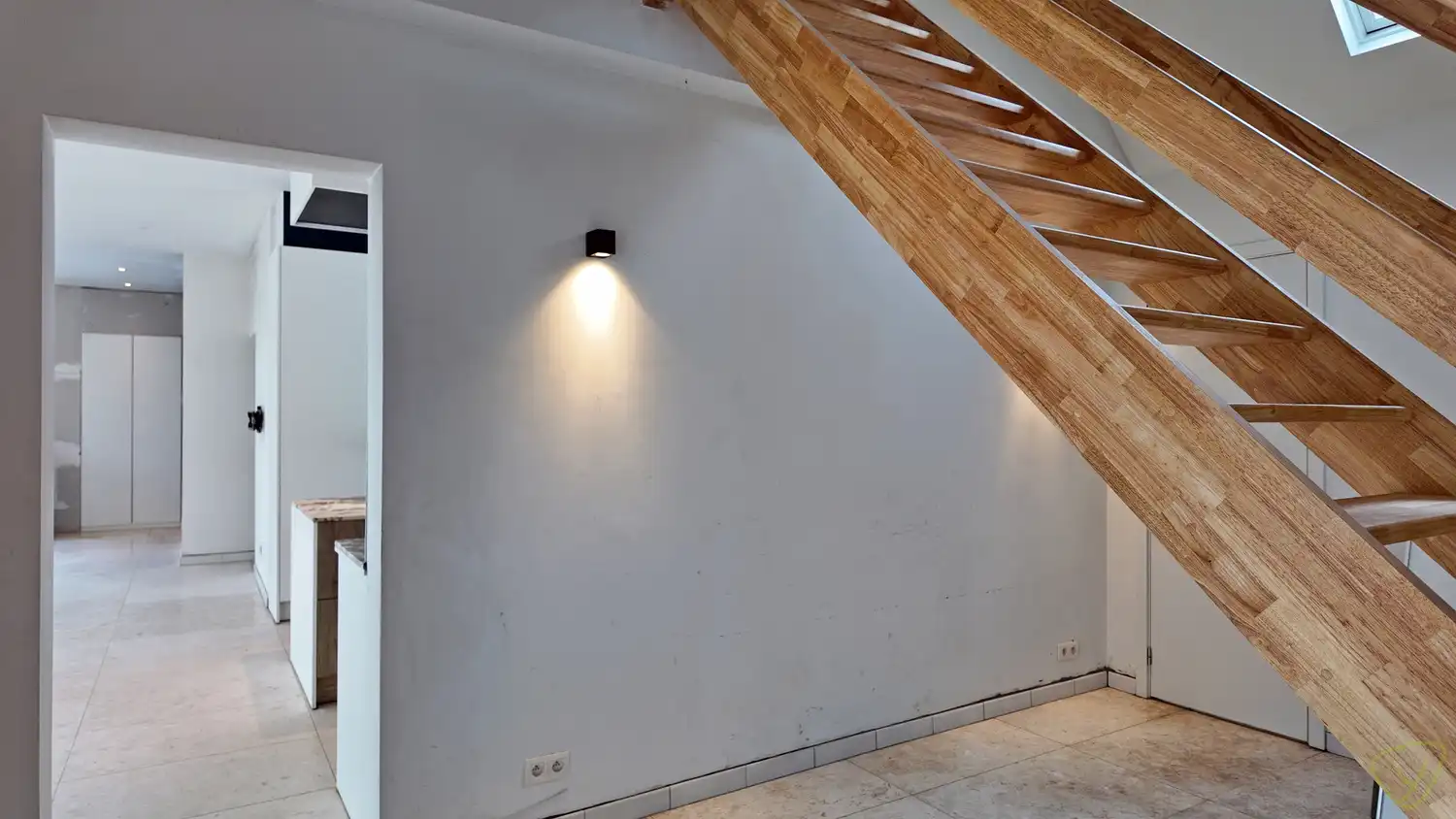 Volledig vernieuwde woning met luxueuze afwerking in Gentweg, Lembeke! foto 3