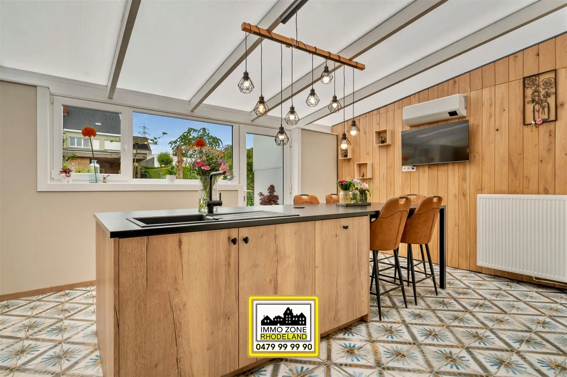 Instapklare woning met 3 slpks, 2 bdks, garage en tuin foto 14