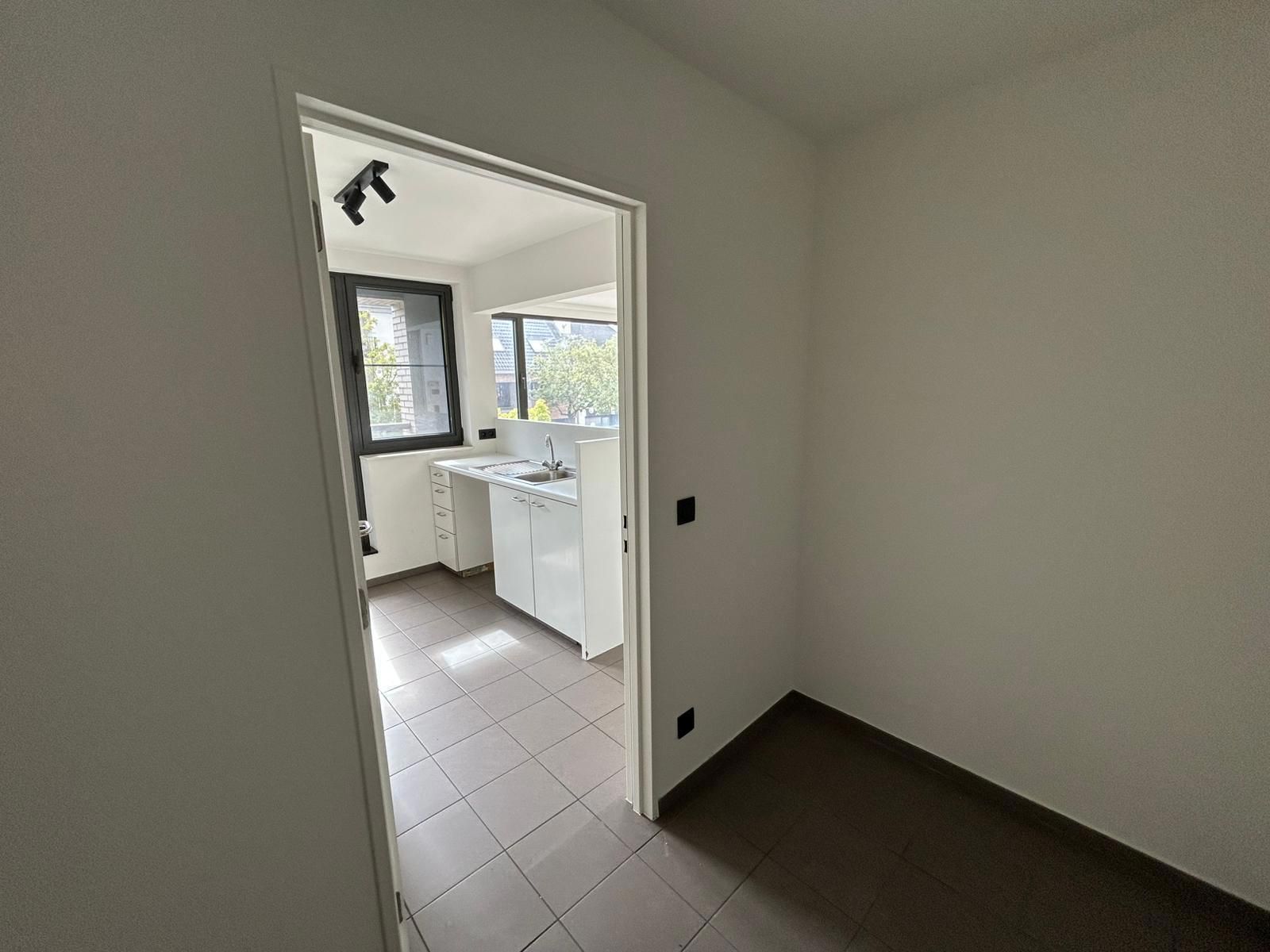 Ruim duplex-appartement in het hart van Oud-Turnhout foto 10