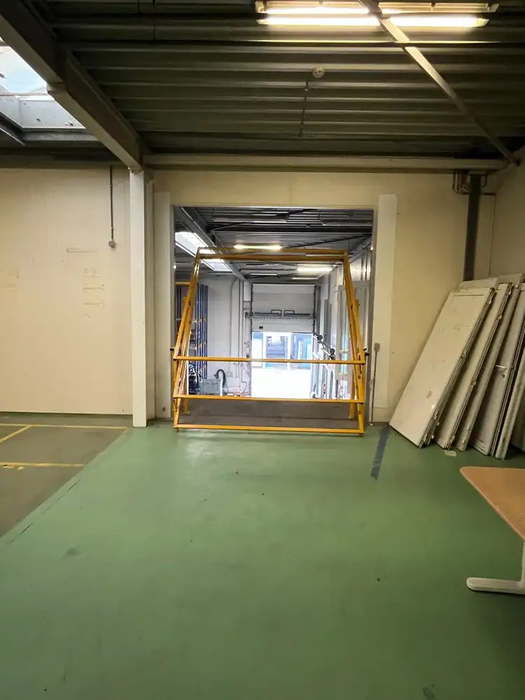 +/- 1790m² bedrijfsgebouw foto 15