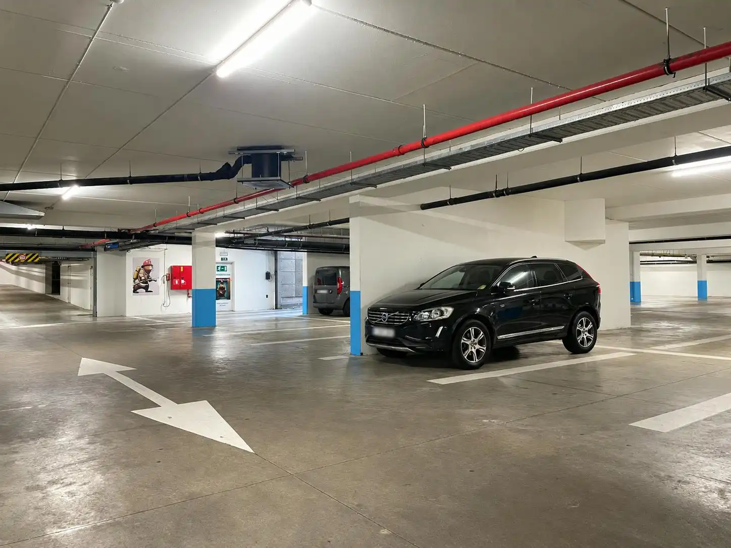 6 ondergrondse autostaanplaatsen, centrum Beveren foto 3