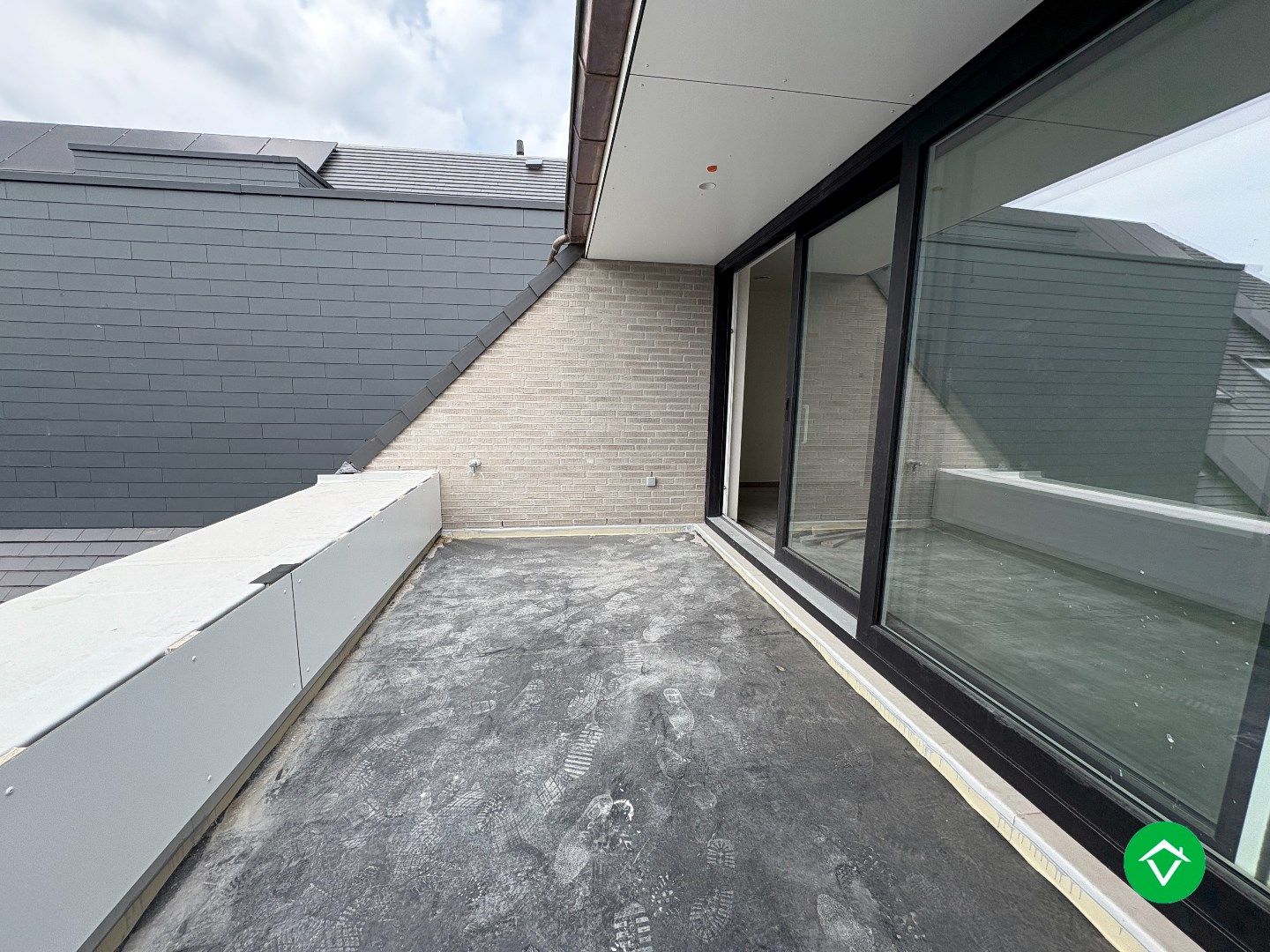 Nieuwbouwappartement met 2 slaapkamers en 2 terrassen in centrum Koekelare  foto 6