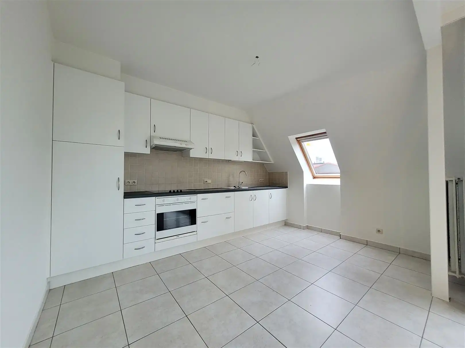 Ongemeubeld 2 slaapkamerappartement foto 7