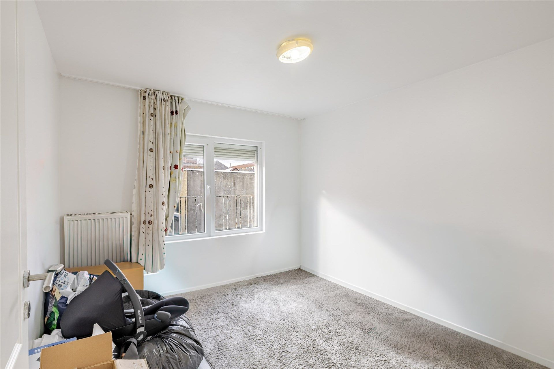 Ruime woning met 4 slks, tuin en garage foto 14