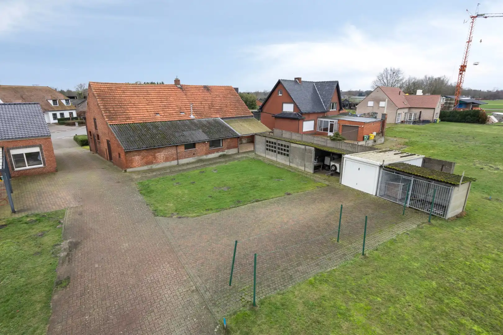 Te renoveren hoevewoning, landelijk gelegen op een uniek perceel van 1.924  m² ! foto 19