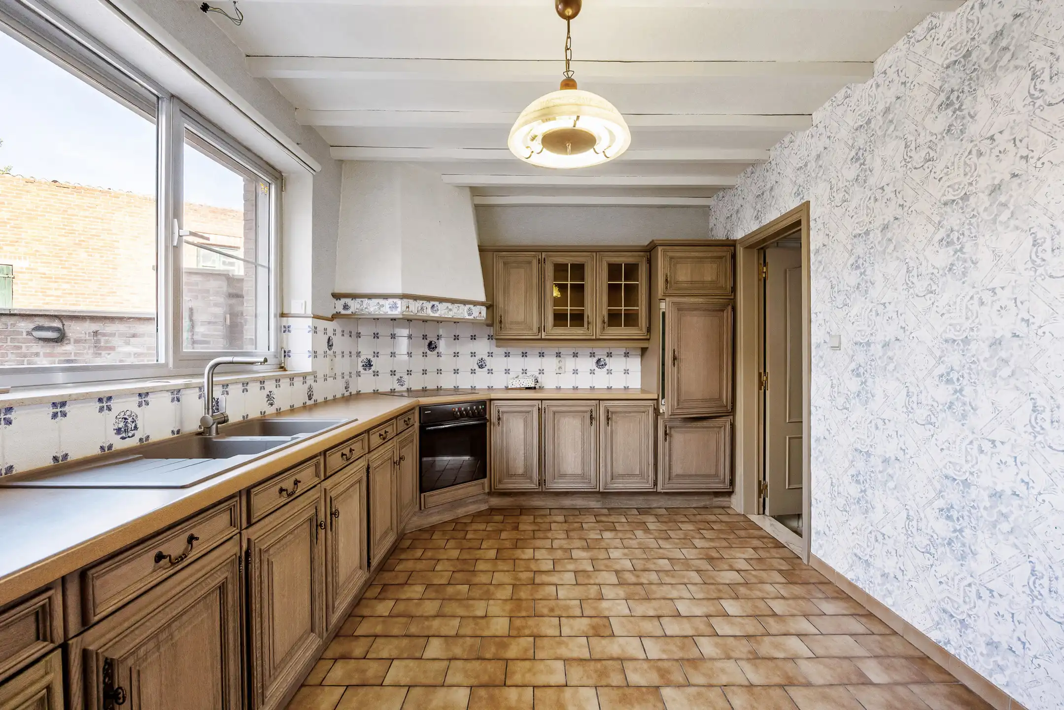 Ruime woning met garage en terras in Herderen foto 6