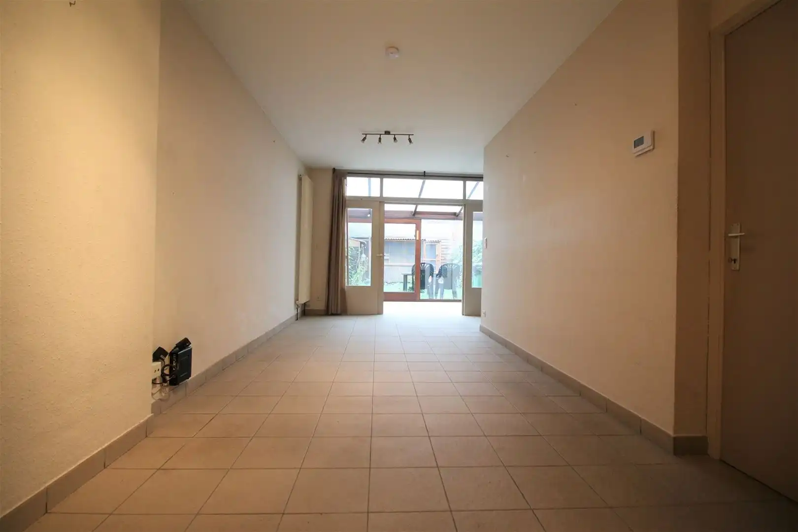 Gelijkvloersappartement met 1 slaapkamer en tuin in centrum Merksem foto 2