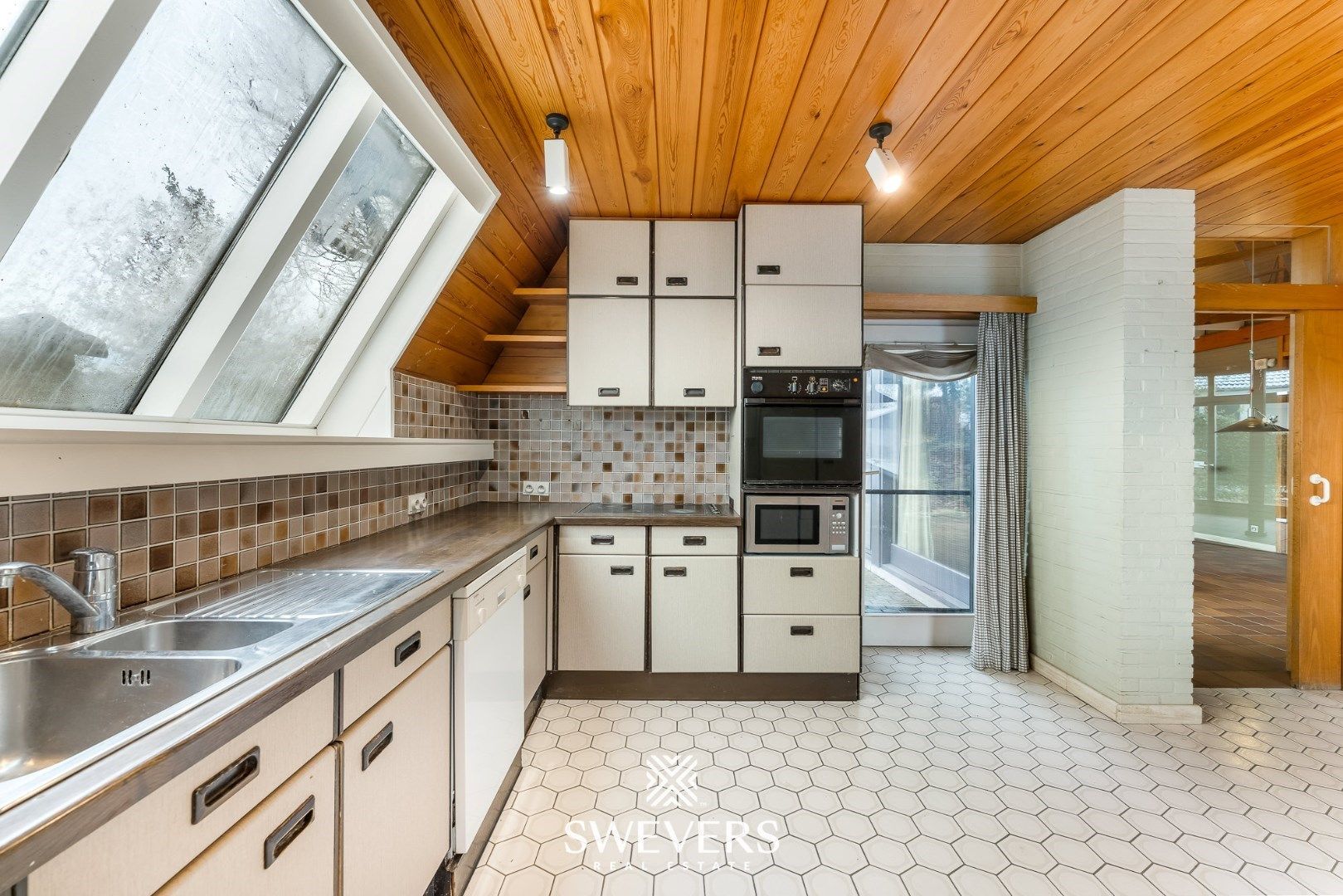 Prachtige architectenwoning met potentieel foto 10