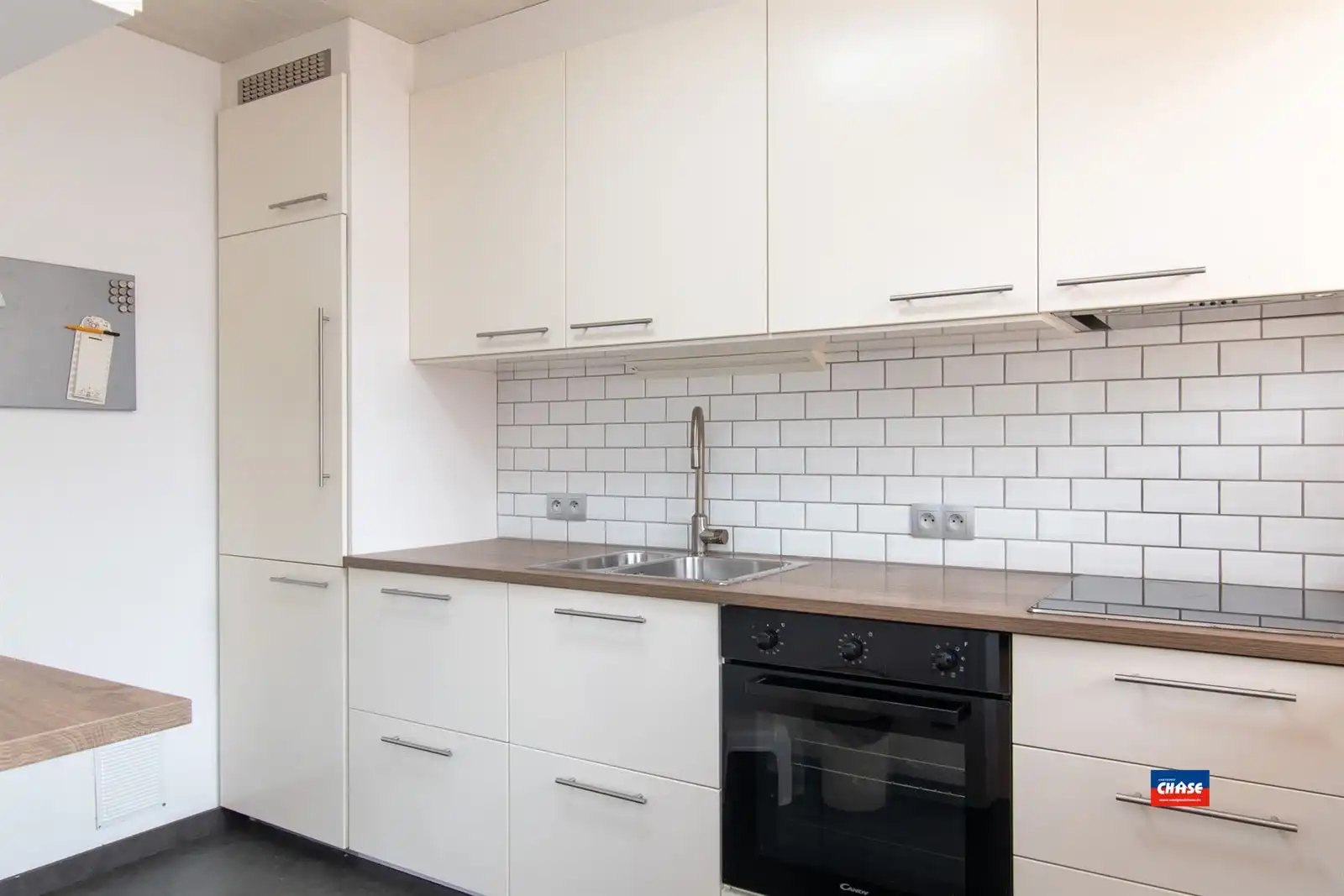Appartement met 2 slpks, terras, berging en garagebox foto 7