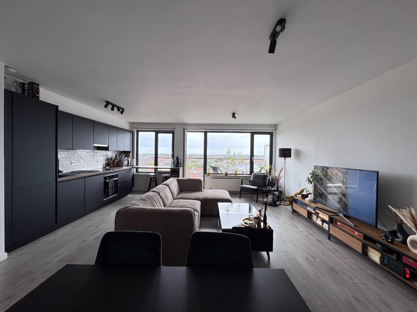 Wonen boven Gent – met zicht op de Feesten en de stad die nooit stilstaat foto 2