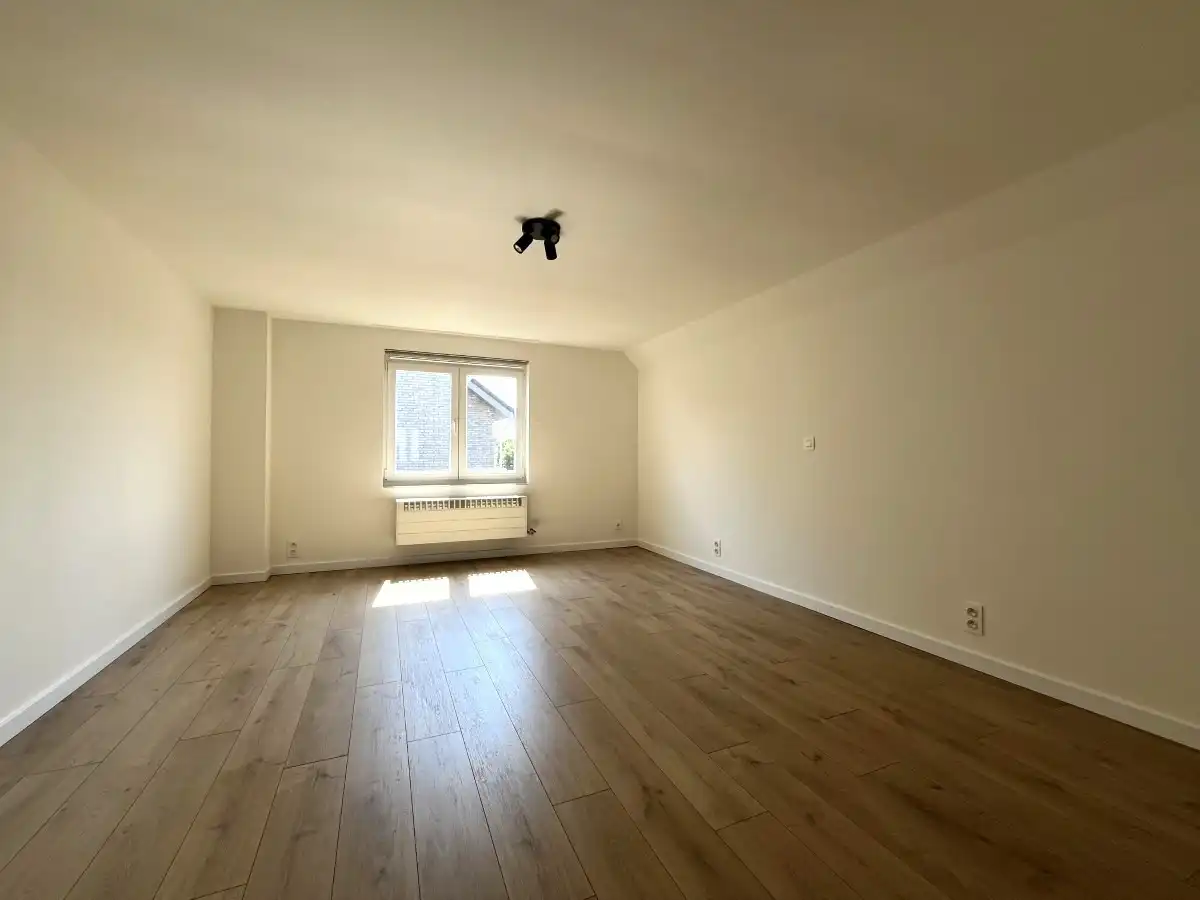 Moorslede - Instapklare gezinswoning met garage, tuin en gelijkvloerse slaapkamer foto 14