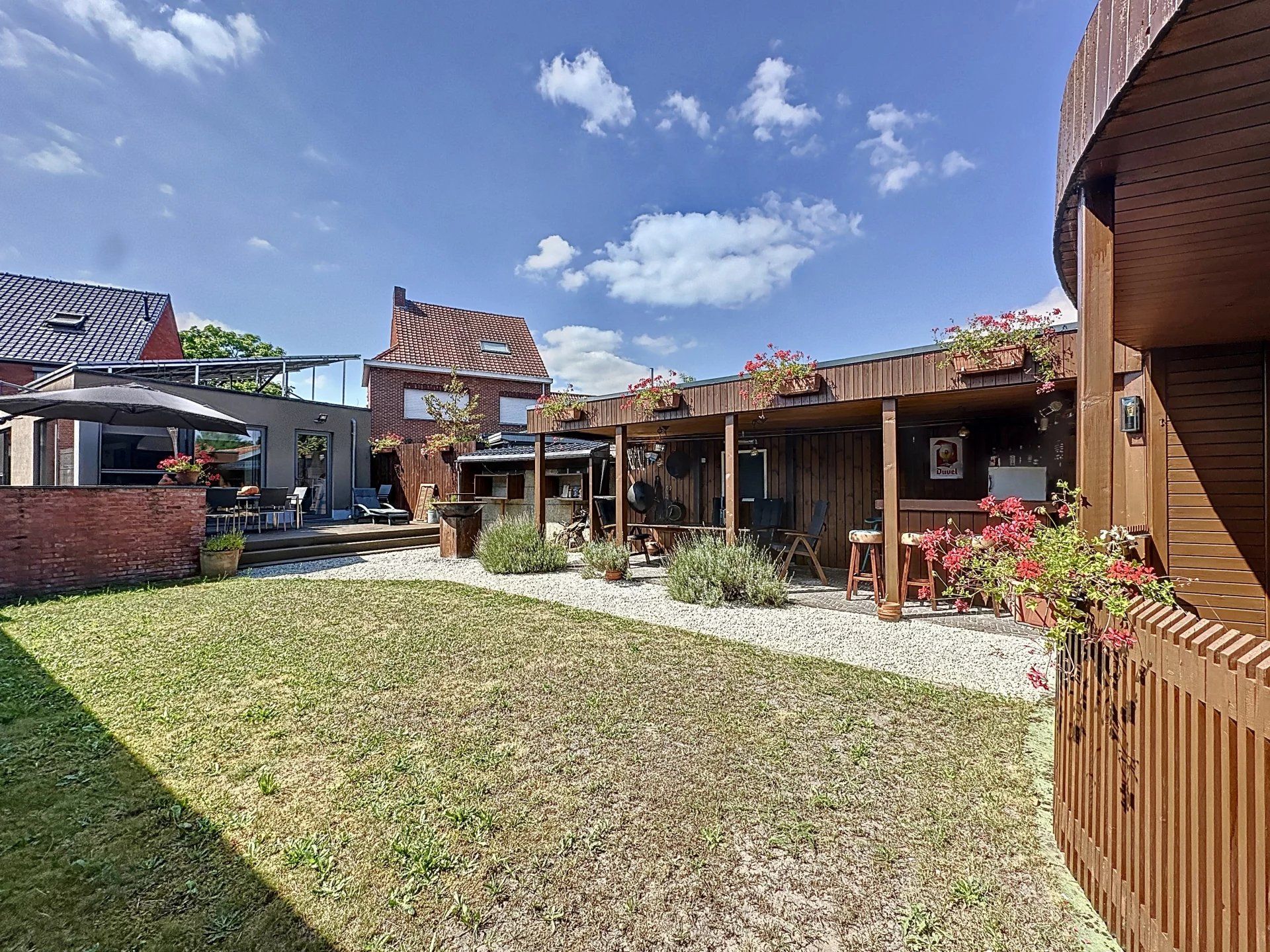 Moderne instapklare woning met 3 slaapkamers op mooi perceel foto 26