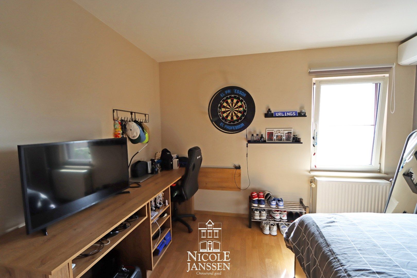 Gelijkvloers handelspand met 2 bovenliggende appartementen foto 16
