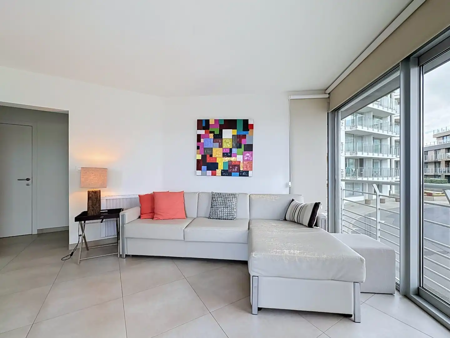 Zongericht appartement met zijdelings zeezicht te Sint-Idesbald. foto 5