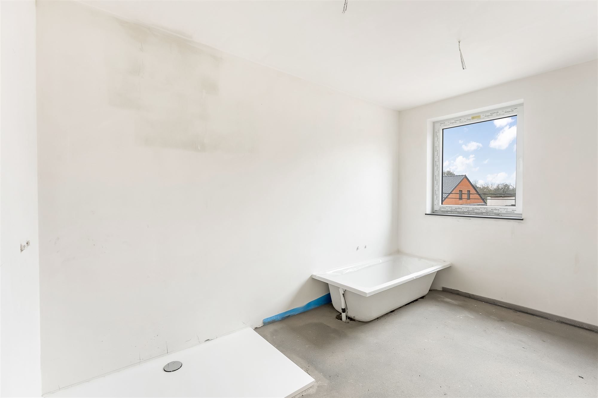 VOLLEDIG AFGEWERKTE NIEUWBOUWWONING IN DOODLOPENDE STRAAT foto 23
