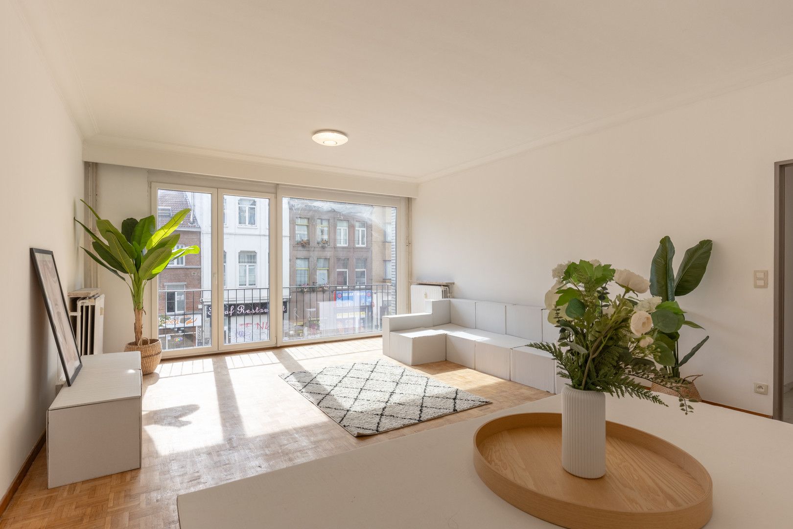 Ruim, instapklaar app met 2 slpk foto {{pictureIndex}}