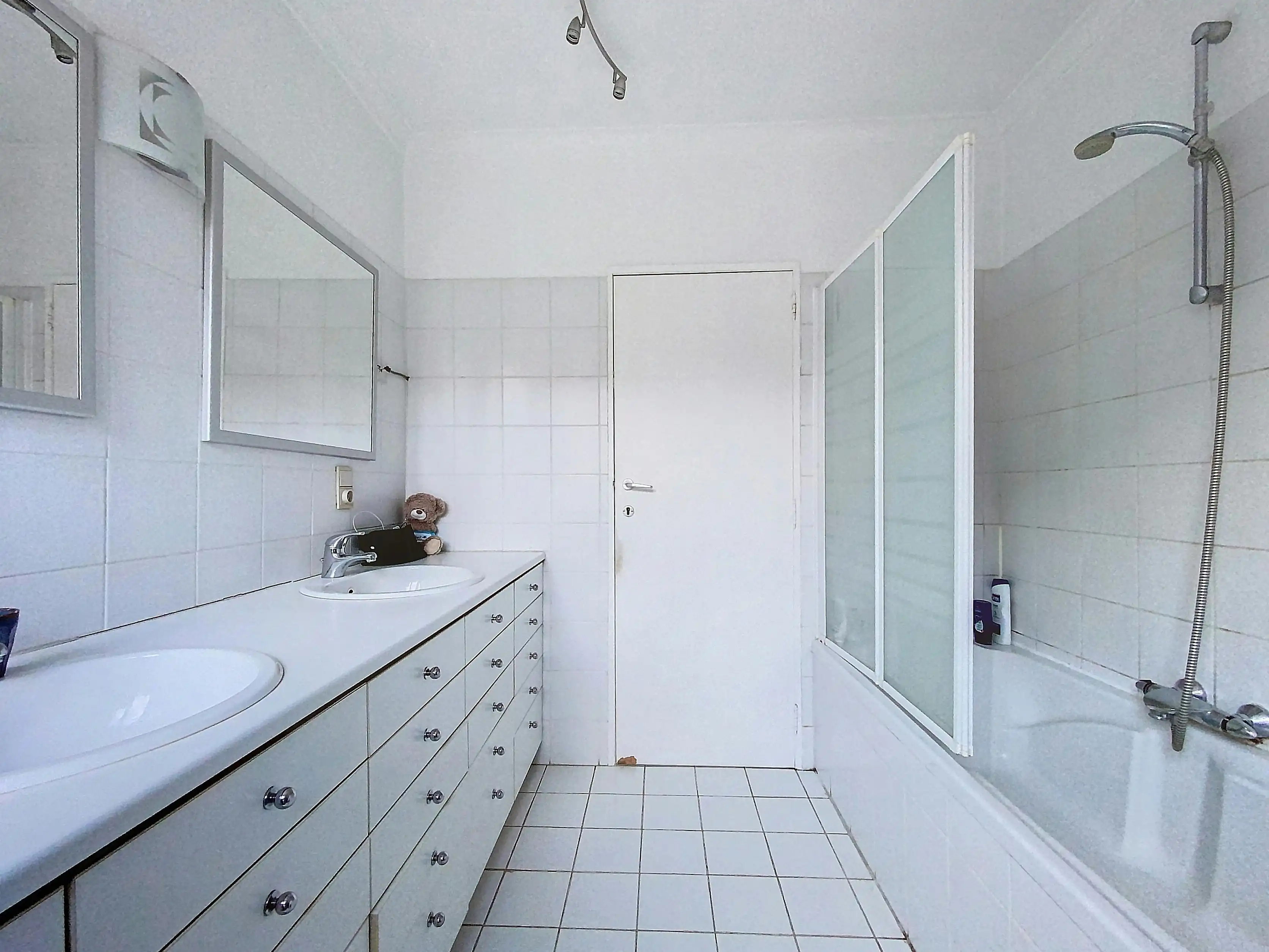 Unieke duplex met 3 slaapkamers in Heide-Kalmthout! foto 10