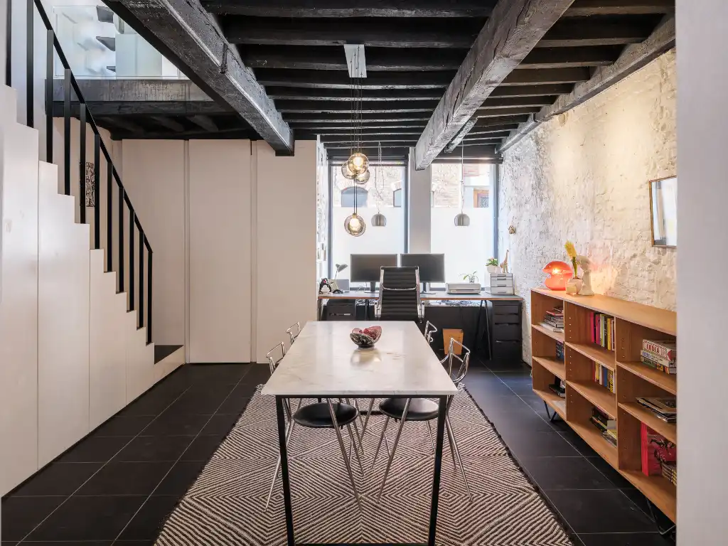 Centrum Gent, karaktervolle woning waar authenticiteit en hedendaagse ruimtelijkheid en architectuur elkaar ontmoeten. foto 7