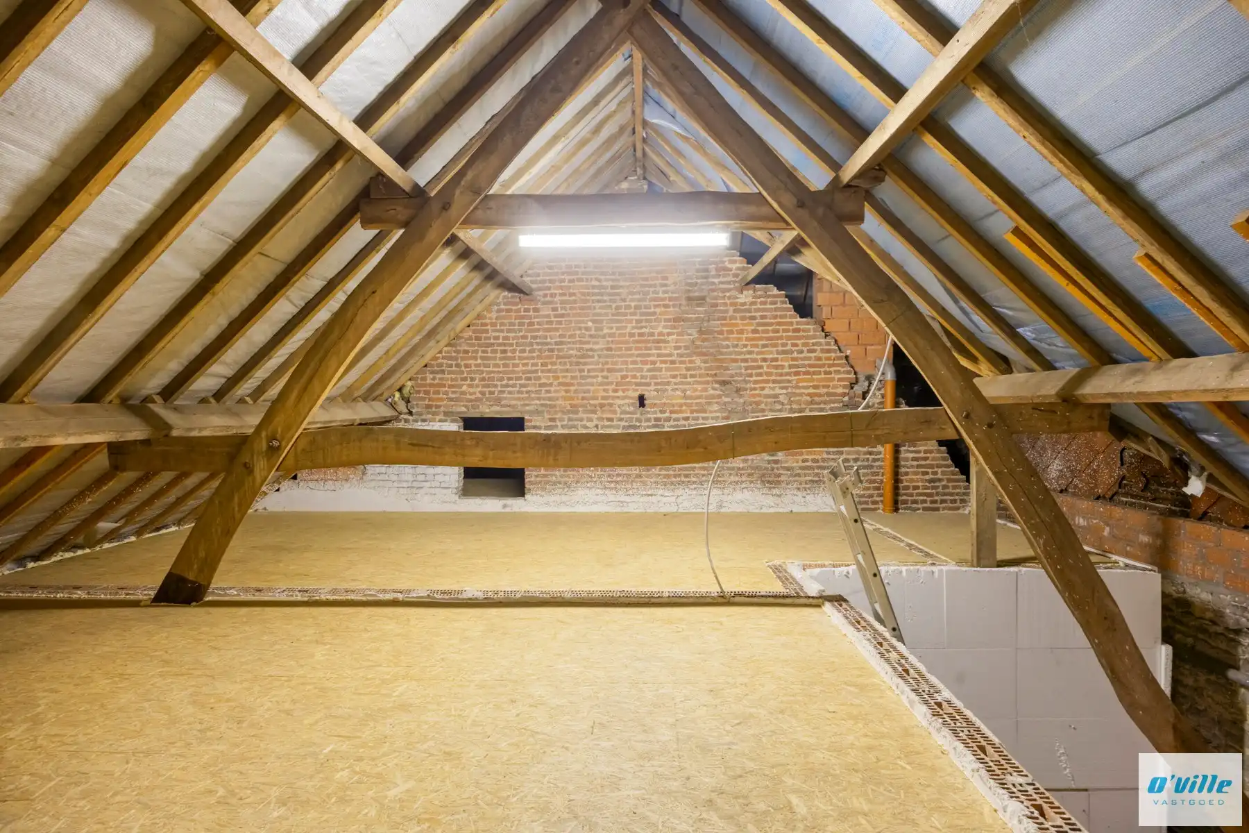 Grote woning met veel uitbreidingsmogelijkheden foto 27