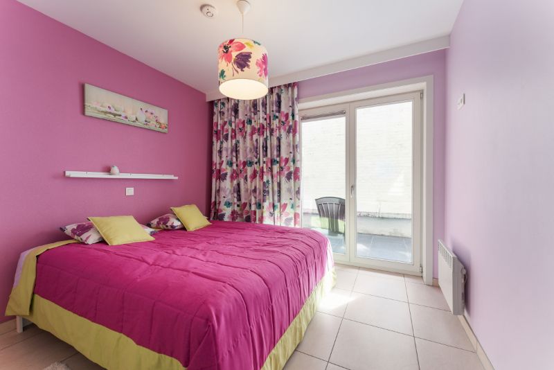 APPARTEMENT OP DE ZEEDIJK IN RECENT GEBOUW foto 10