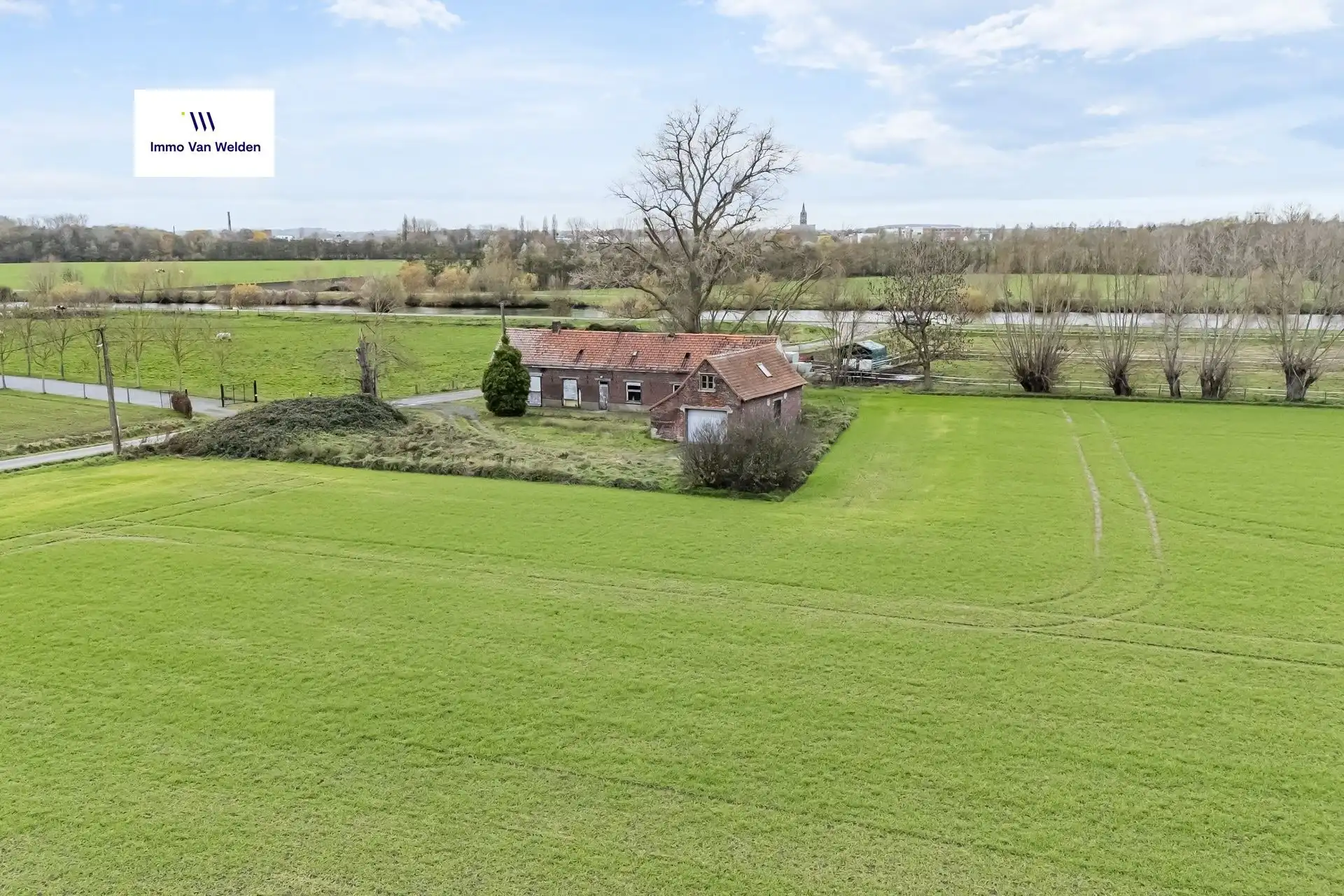  Uniek gelegen eigendom aan de Schelde (Kluisbergen – Ruien) foto {{pictureIndex}}