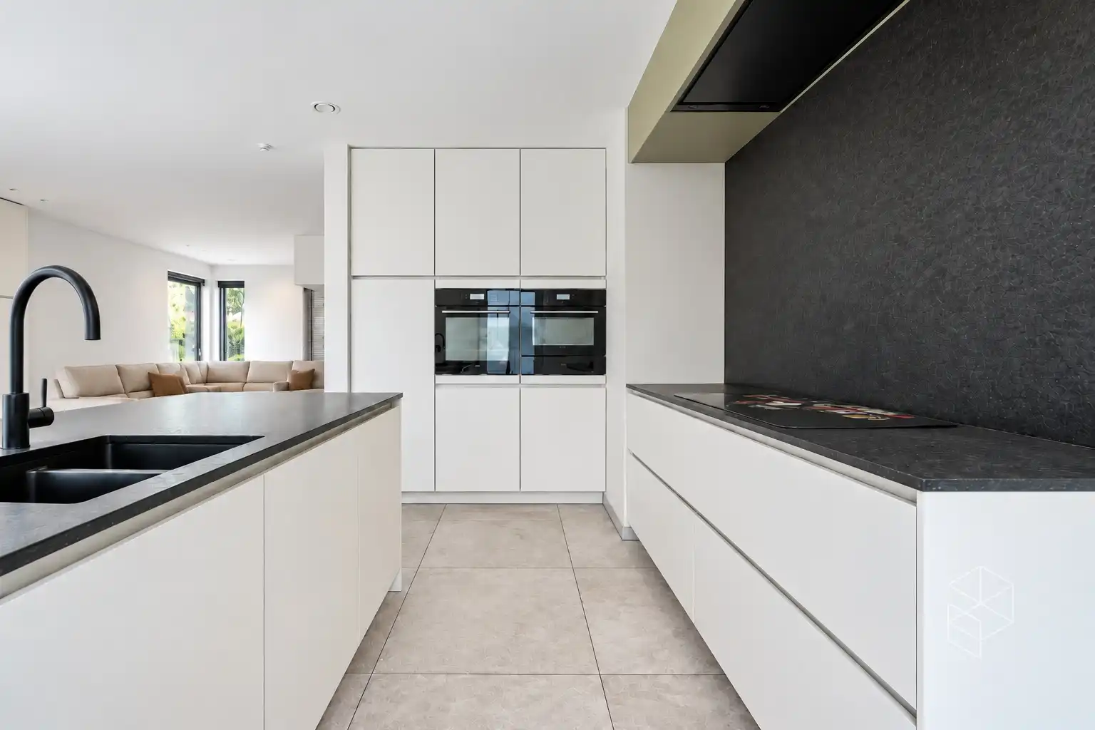 Recente (bj. 2023) royale woning met 4 SLPK (5 mogelijk) en grote tuin (EPC A) foto 6