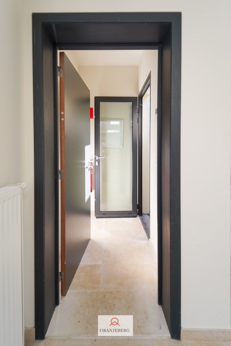 Gelijkvloers en gemeubelde studio te huur vlakbij Gent centrum foto 18