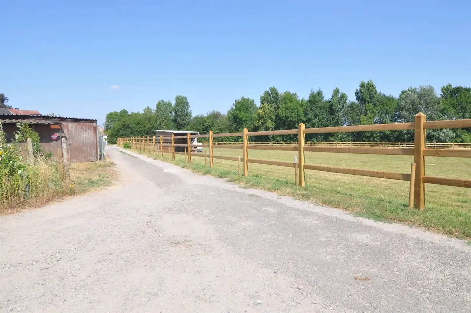 Vergunde opslag- en werkhal 150 m² foto 5