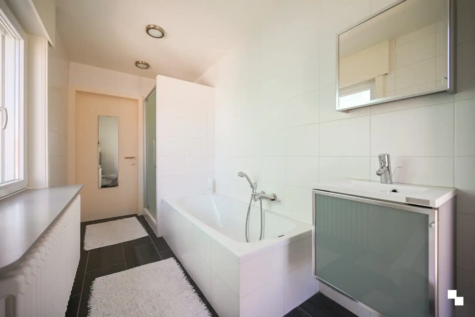 Zeer verzorgde eengezinswoning met drie slaapkamers en garage foto 26