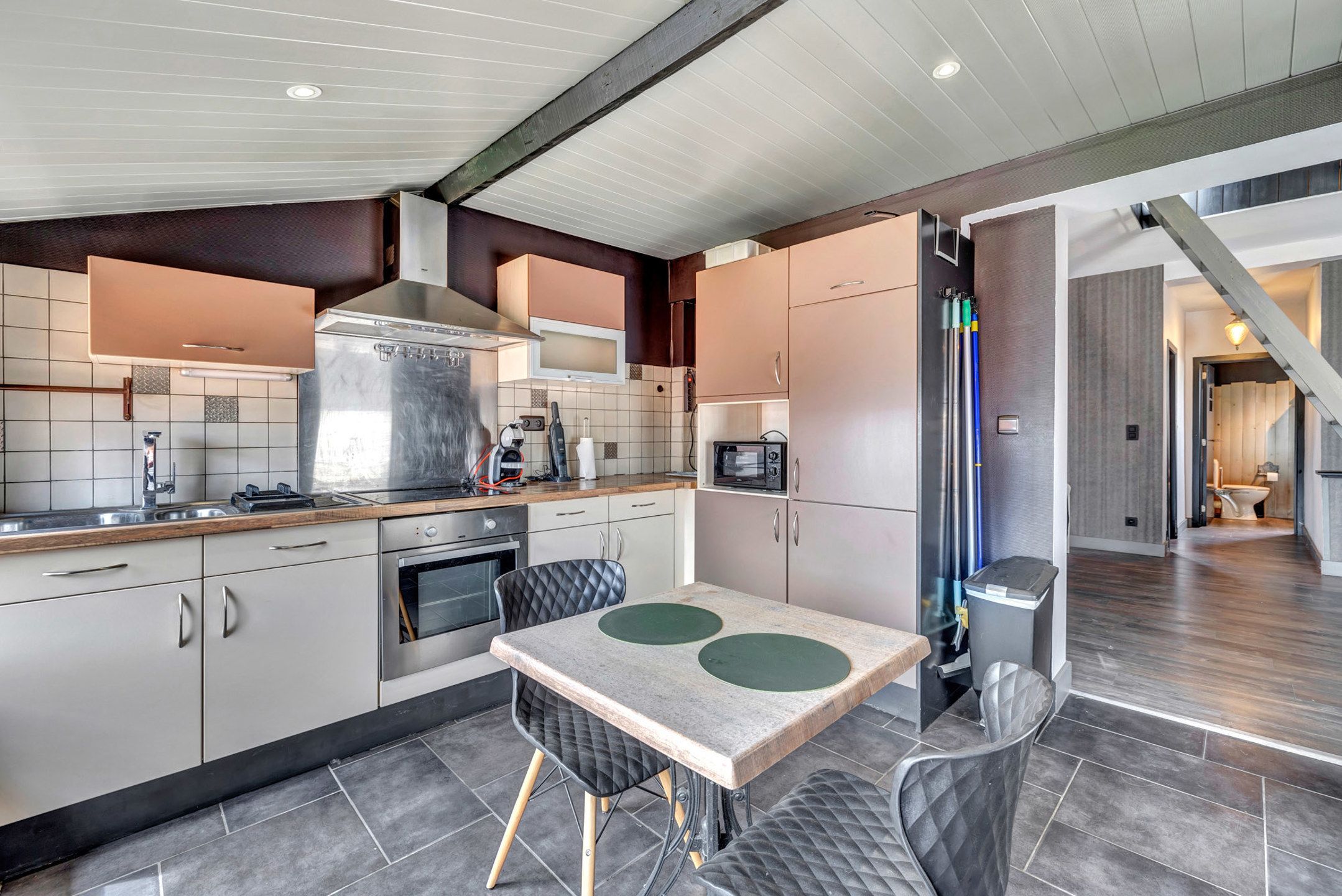 Authentieke woning met handelszaak op toplocatie foto 16