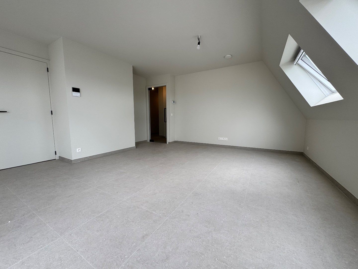 Uniek nieuwbouw appartement met 2 slaapkamers en veel zonlicht te Eernegem foto 2