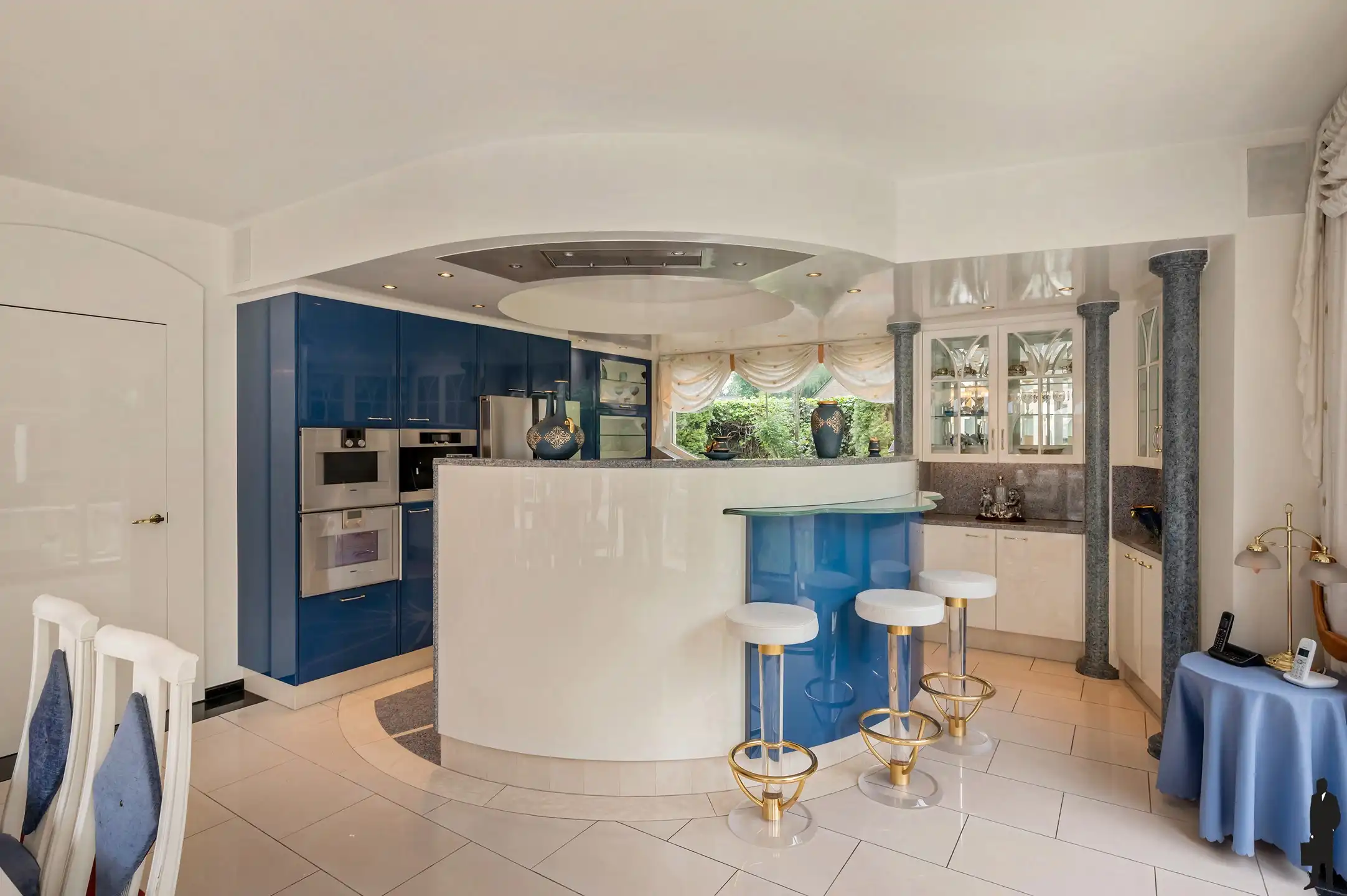 Exclusieve stijlvilla met binnenzwembad, wellness en hoogwaardige afwerking op toplocatie te Essen foto 12