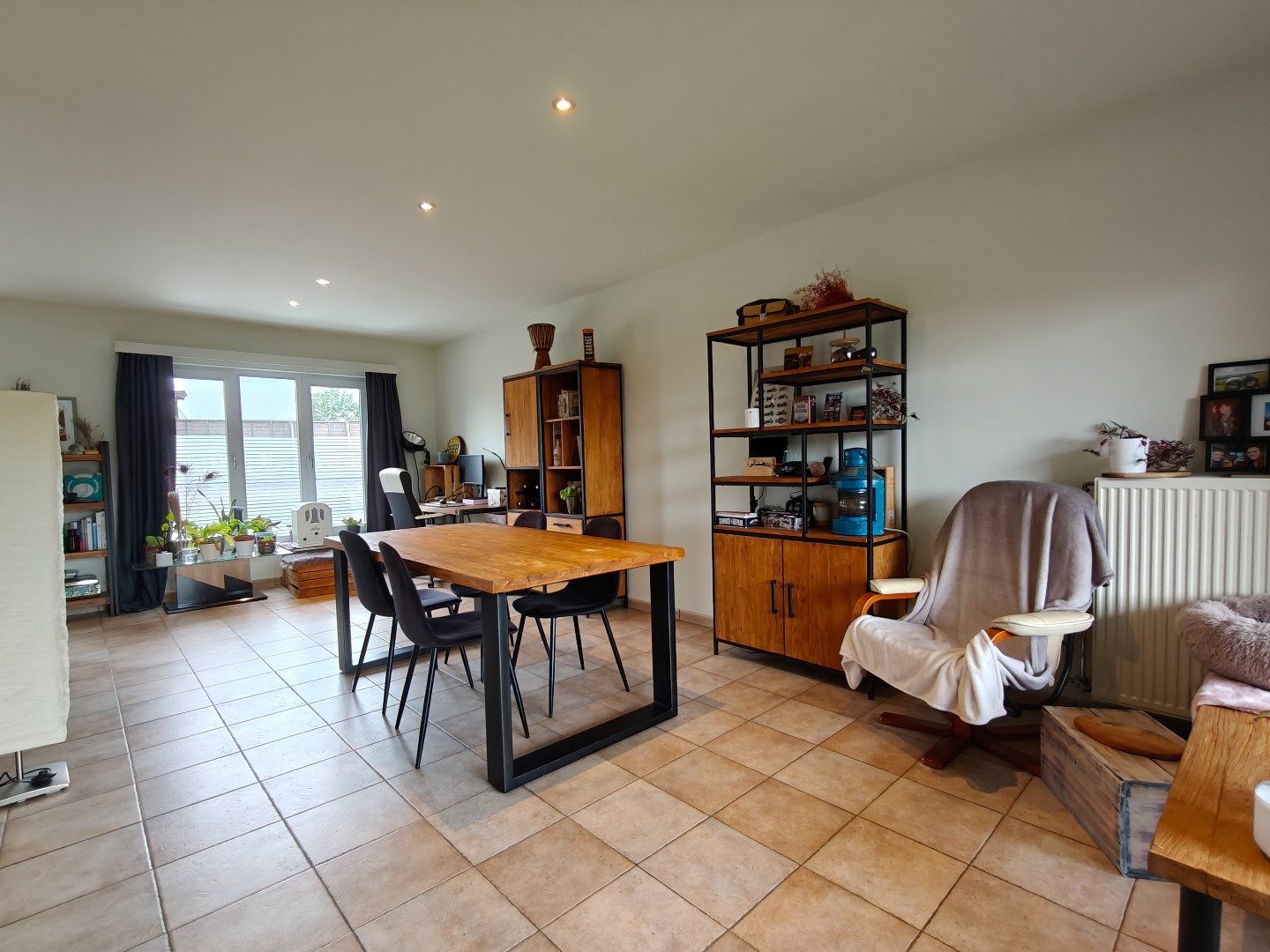 Ruime bel-étagewoning met tuin en garage foto 3