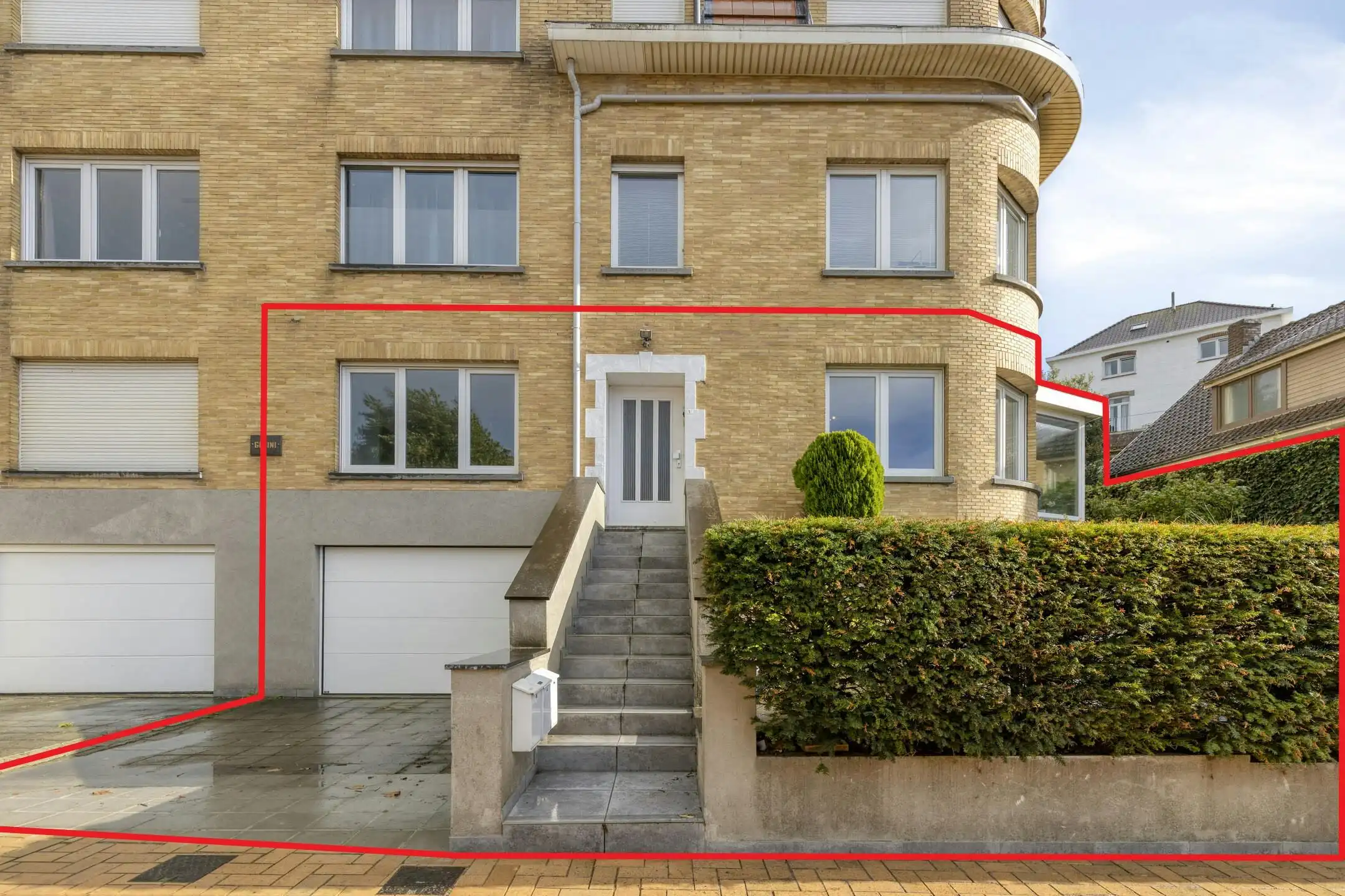Gerenoveerd appartement (93m²) met zeer ruime tuin te De Panne foto 12