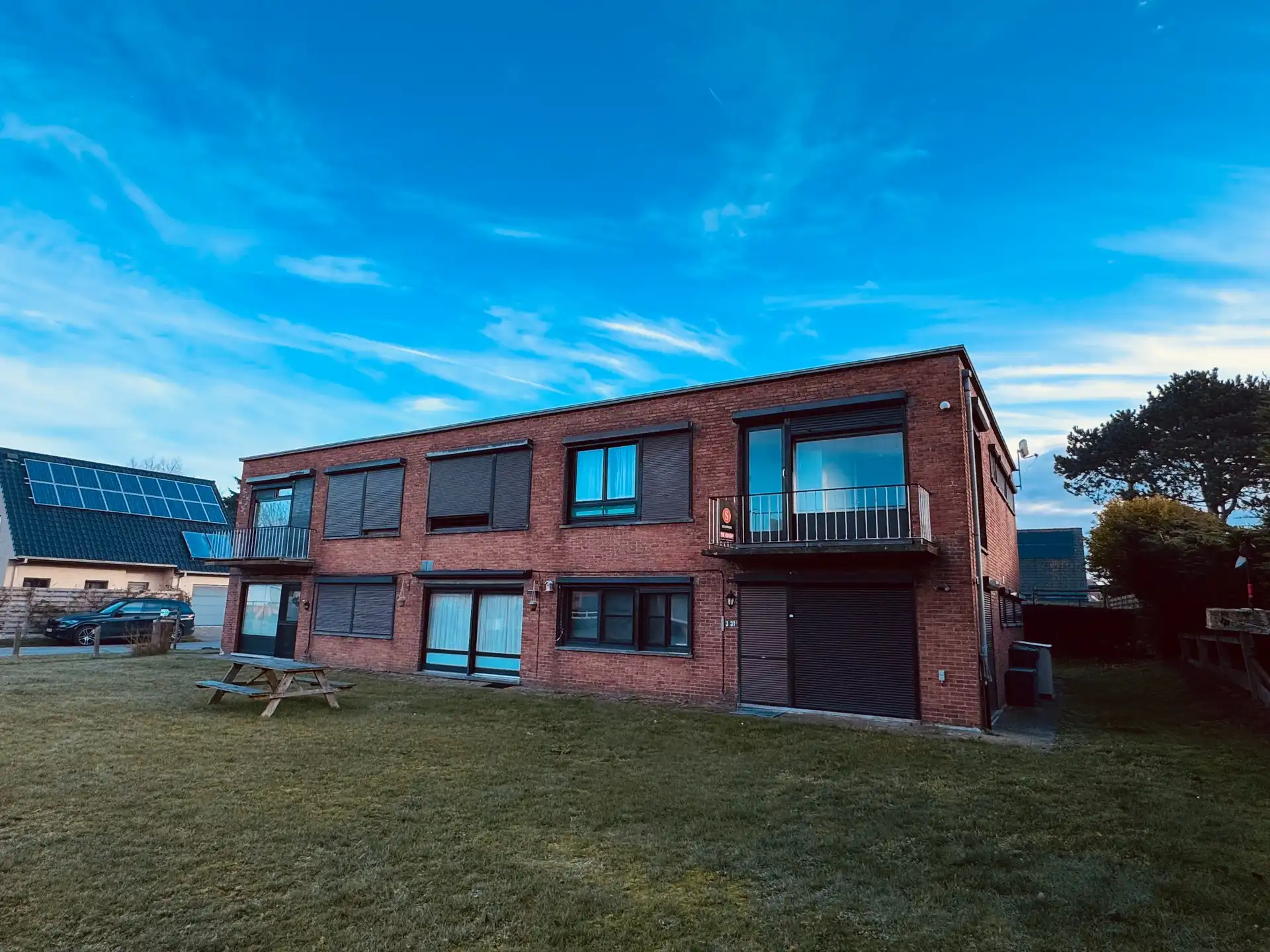 Te renoveren studio met 2 slaapkamers te koop in Vosseslag – De Haan. foto 12