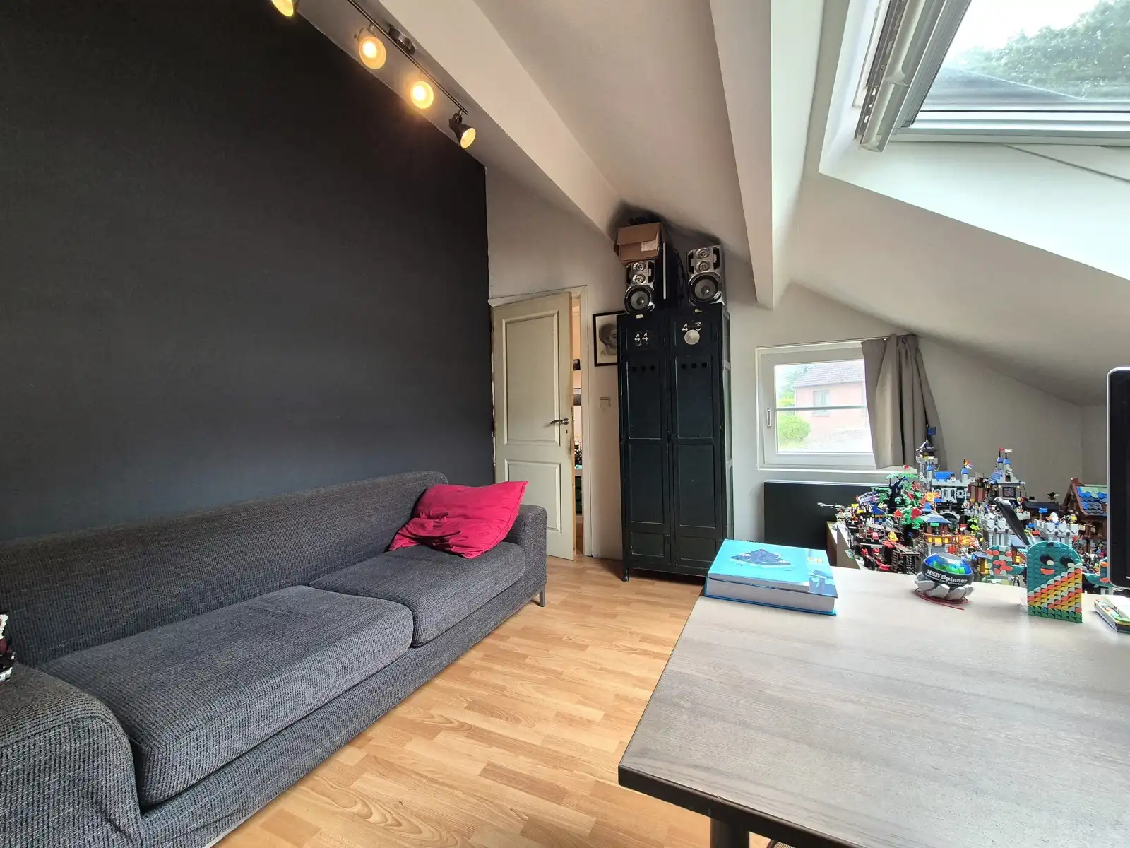 Ruime woning met energetische upgrades op praktische ligging foto 13
